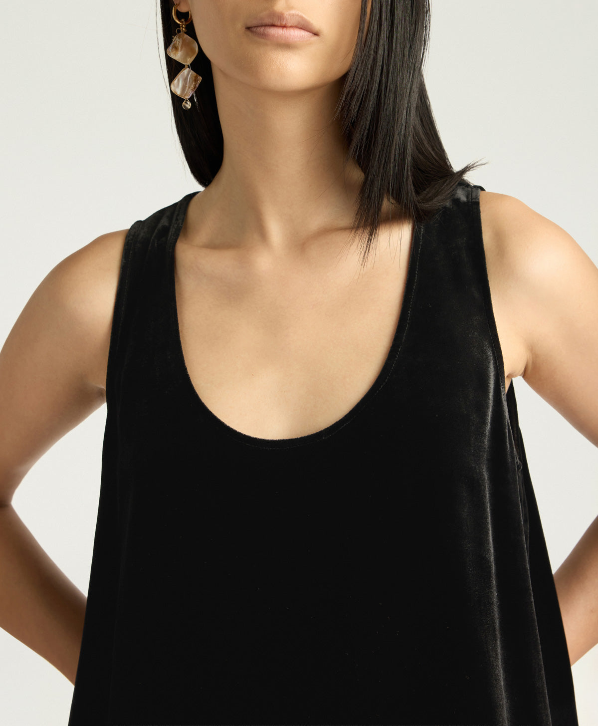 FW25-252MMOTO001_256MO19A TOP REMY NERO