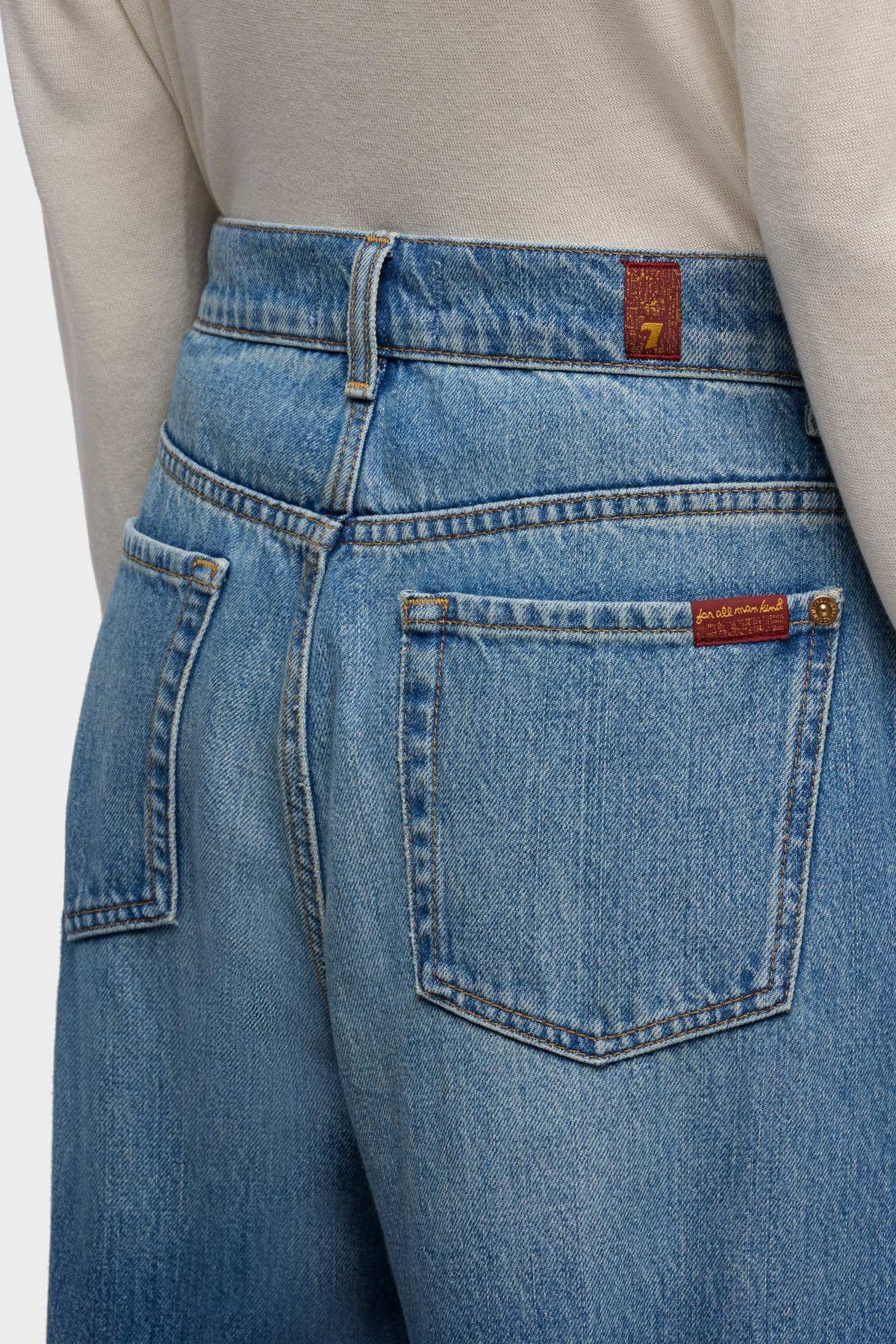7UF70E52-U73NX JEANS BONNIE CURVILINEAR SKYFROST