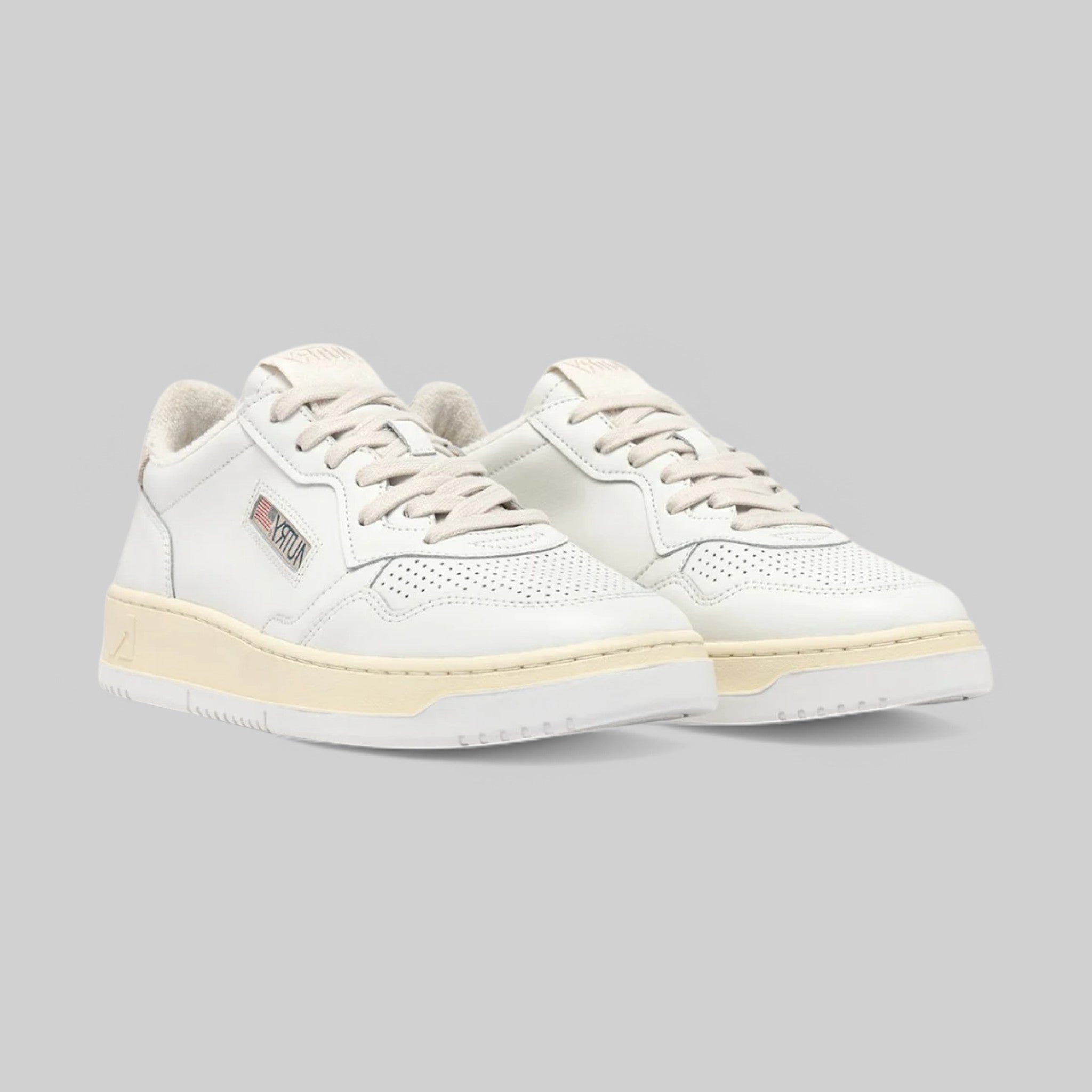 SNEAKERS AULM-VS05 MEDALIST LOW VIRGIN/SPONGE WHT/IVOR