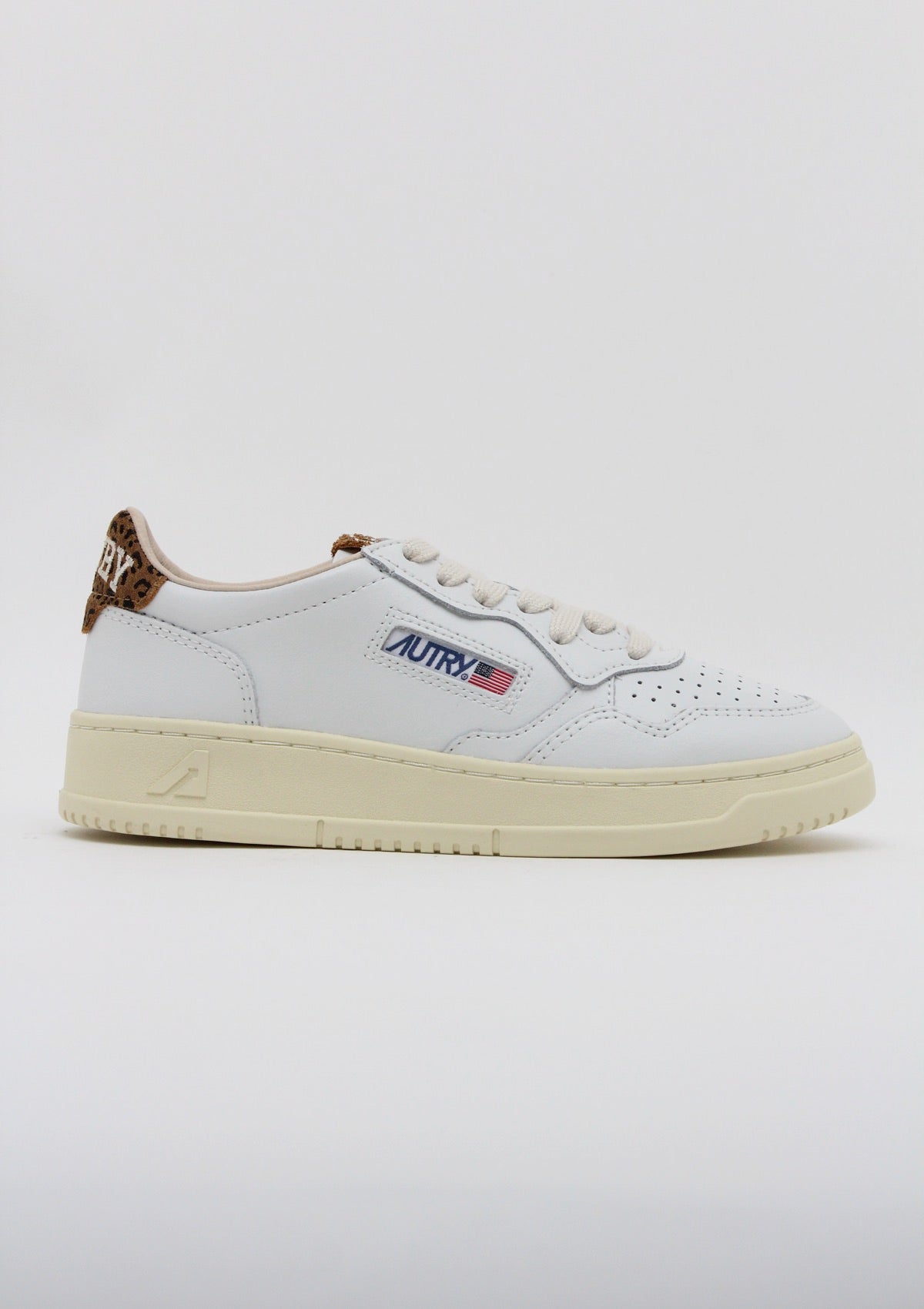 AULW HJ02 SNEAKERS DONNA AUTRY MEDALIST LOW- BIANCO / DETTAGLIO LEOPARDATO / CREMA