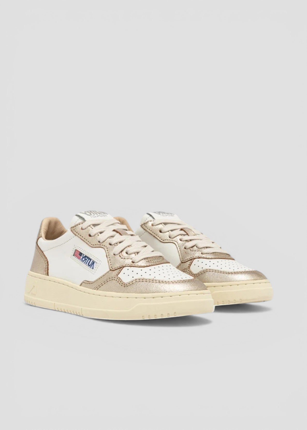 SNEAKERS AULW-WB16 MEDALIST LOW LEAT/LEAT WHT/PLATINUM