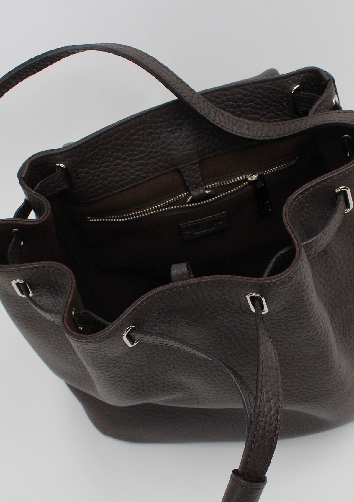 B02251-SOFT Zaino in Pelle Martellata Testa di Moro - Orciani