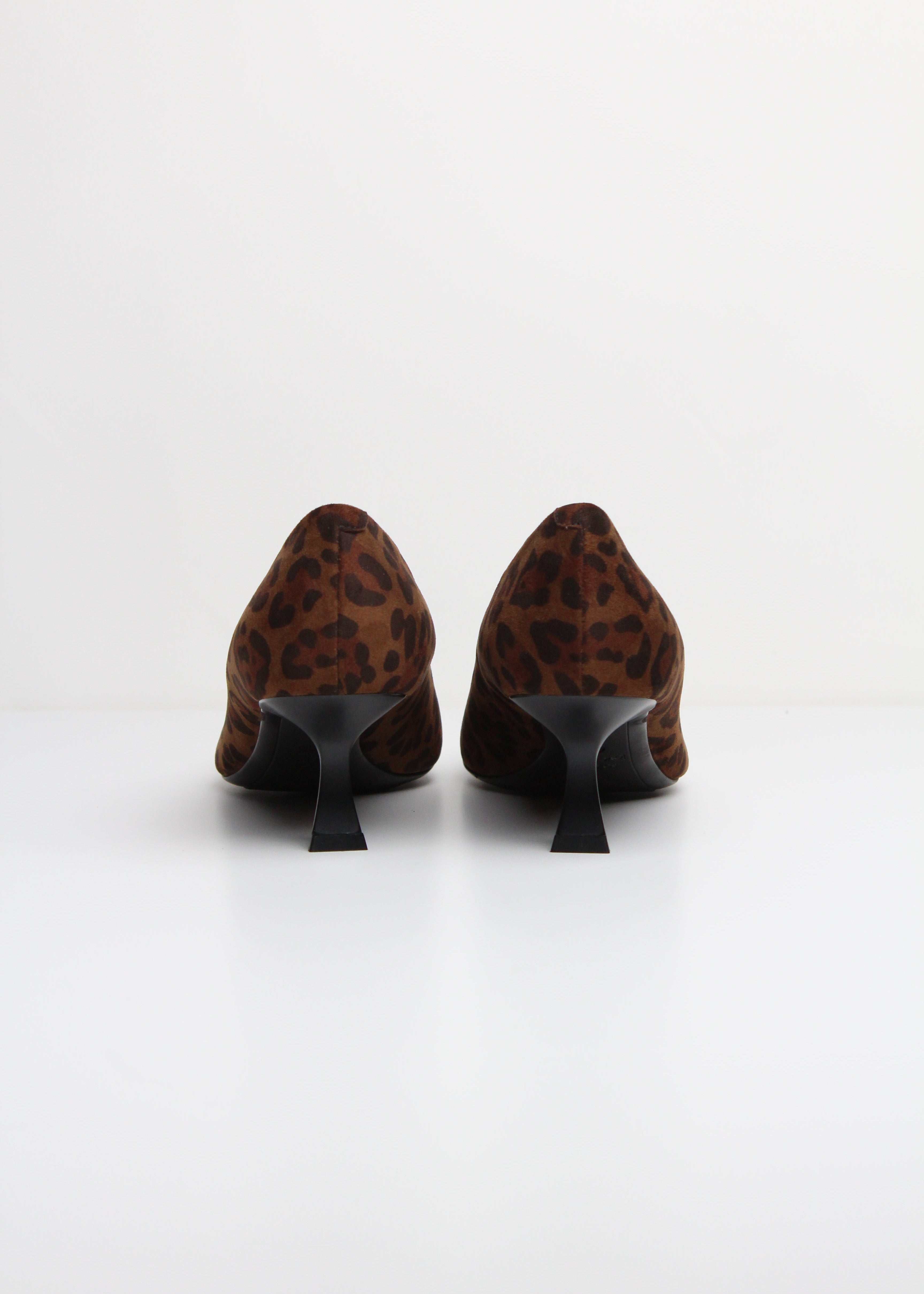 FW25-CHENIL56 DÉCOLLETÉ VELVET LEO BROWN