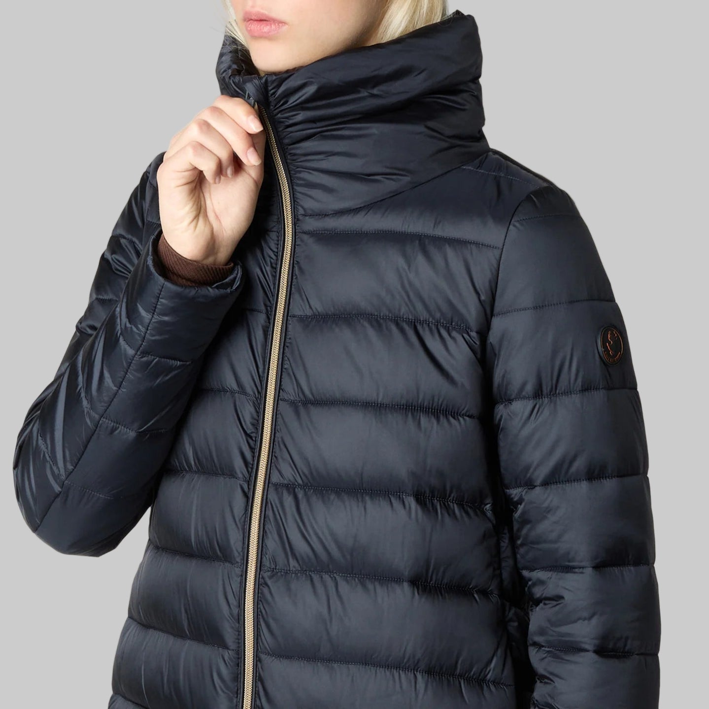 FW25-D43620W IRIS21 PIUMINO LUNGO DONNA ANIMAL FREE MOD. LYDIA BLU NERO