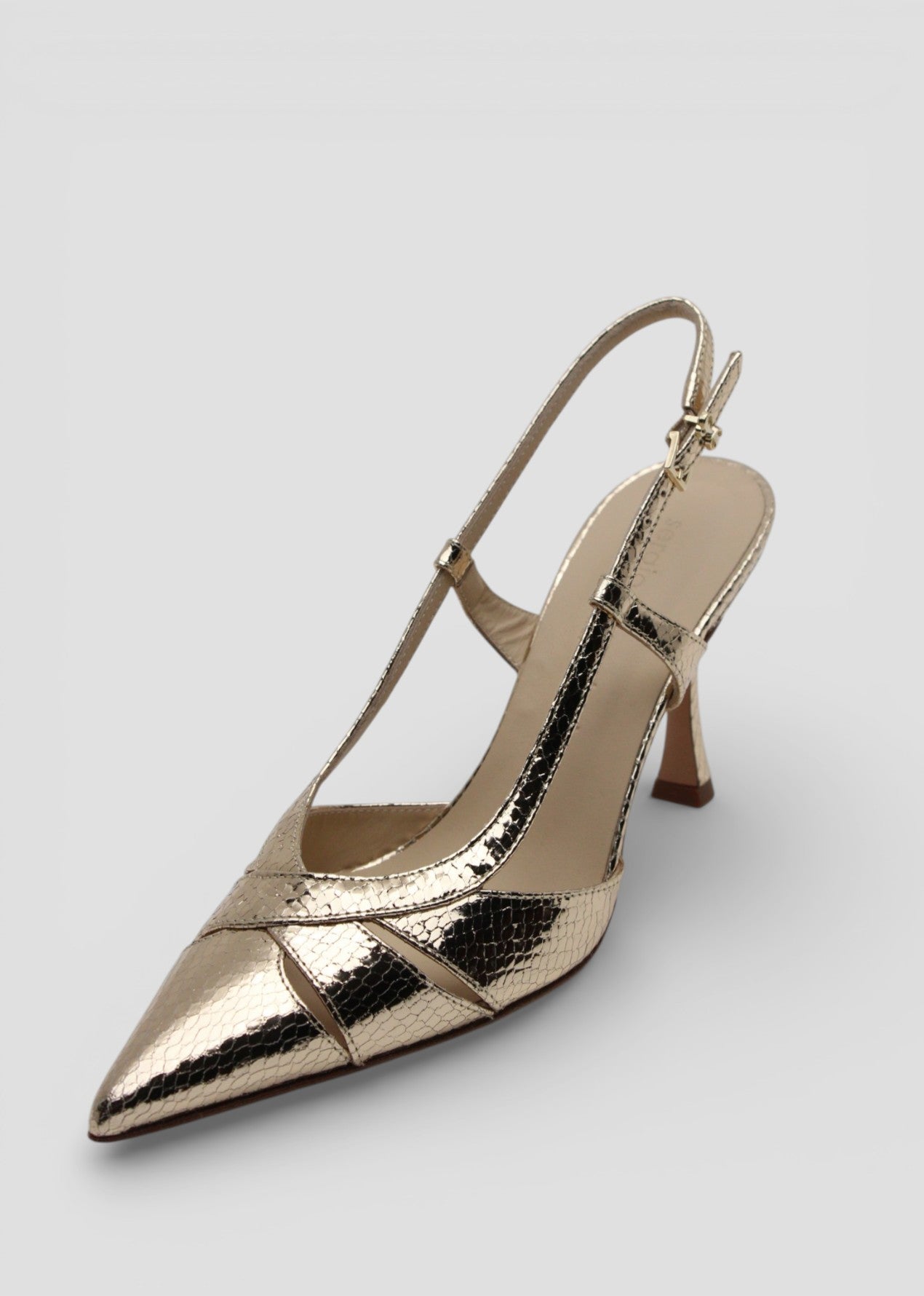 SS26-DESIRE6 SLINGBACK ASPIS PLATINO