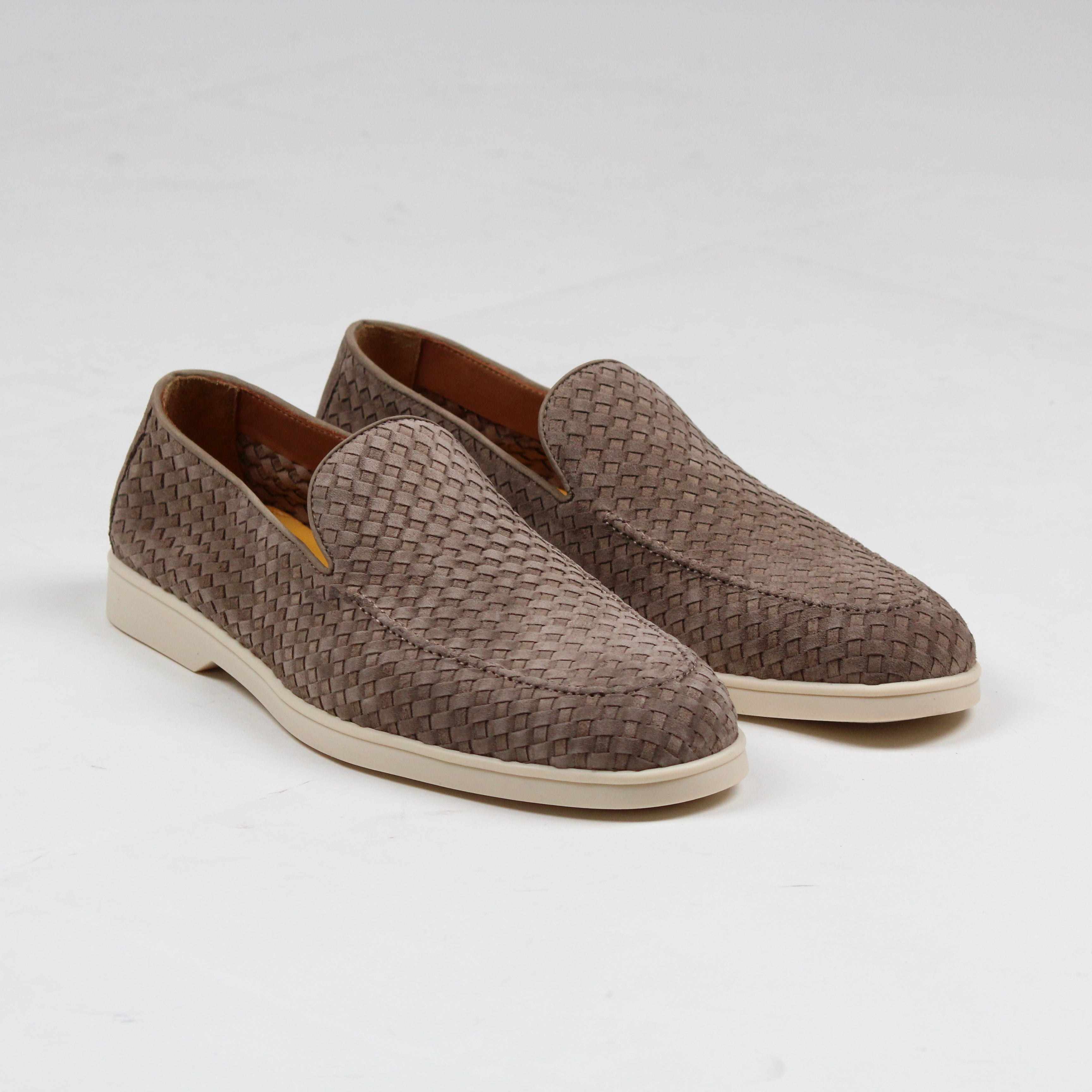 DU3416NWMAUY261GM05. MOCASSINO ADLER IN SUEDE INTRECCIATO TAUPE