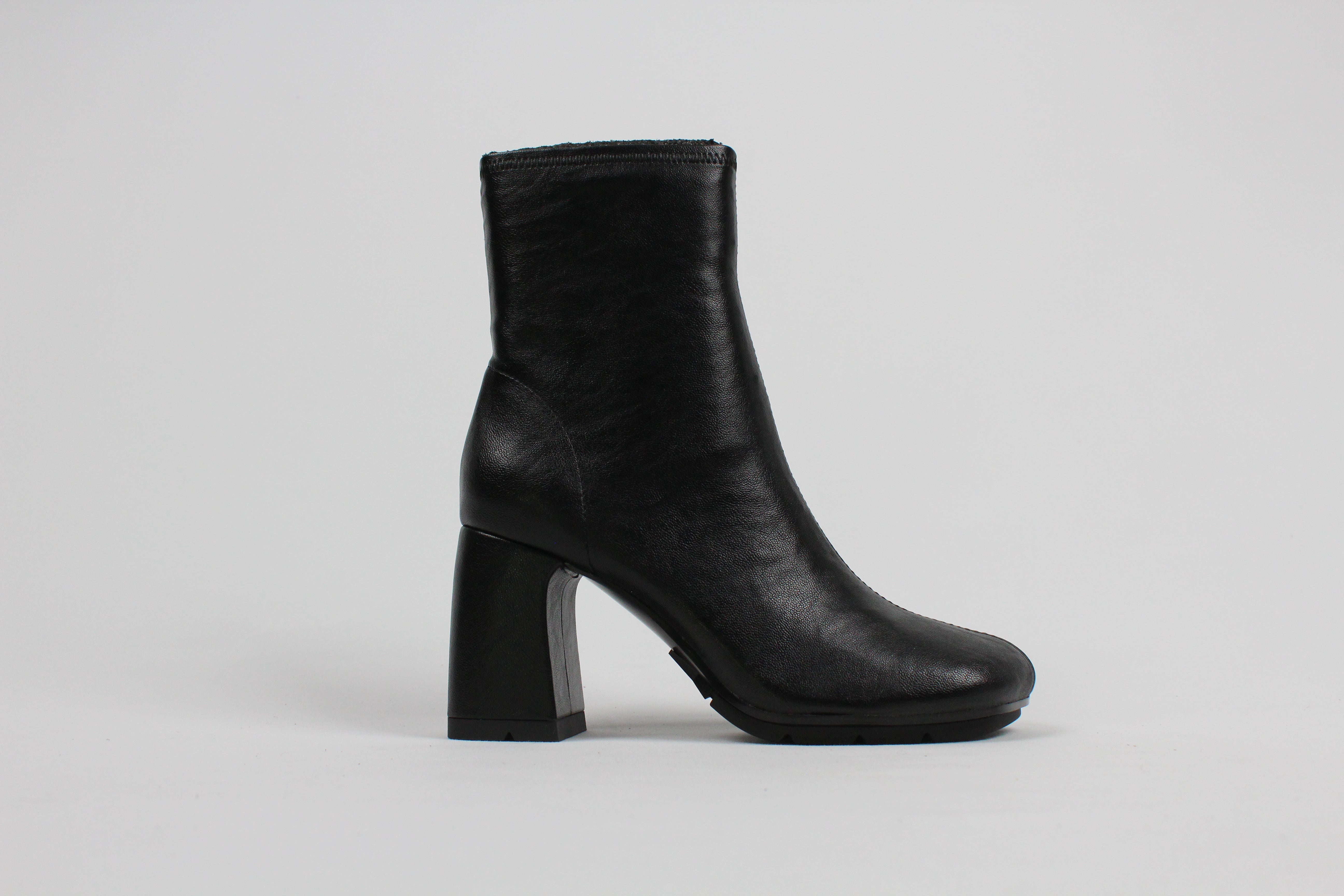 FW25-ECLATBIS01 STIVALETTO ECLAT IN NAPPA NERA CON ZIP LATERALE E TACCO 8,5 CM