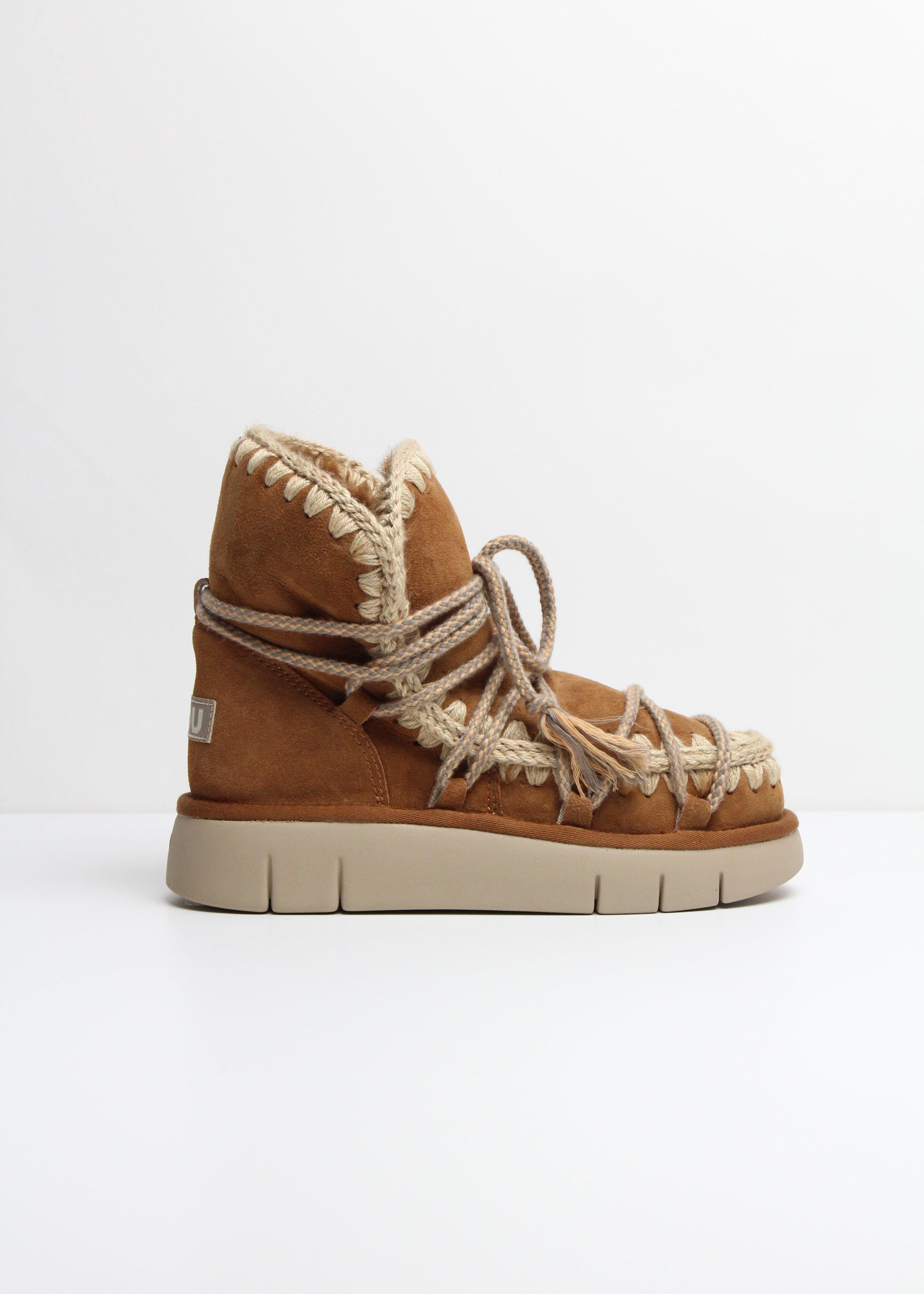 FW25-MU-FW531024A. BOUNCE BOOT SUEDE SCOUBIEDOO COLORE COGNAC