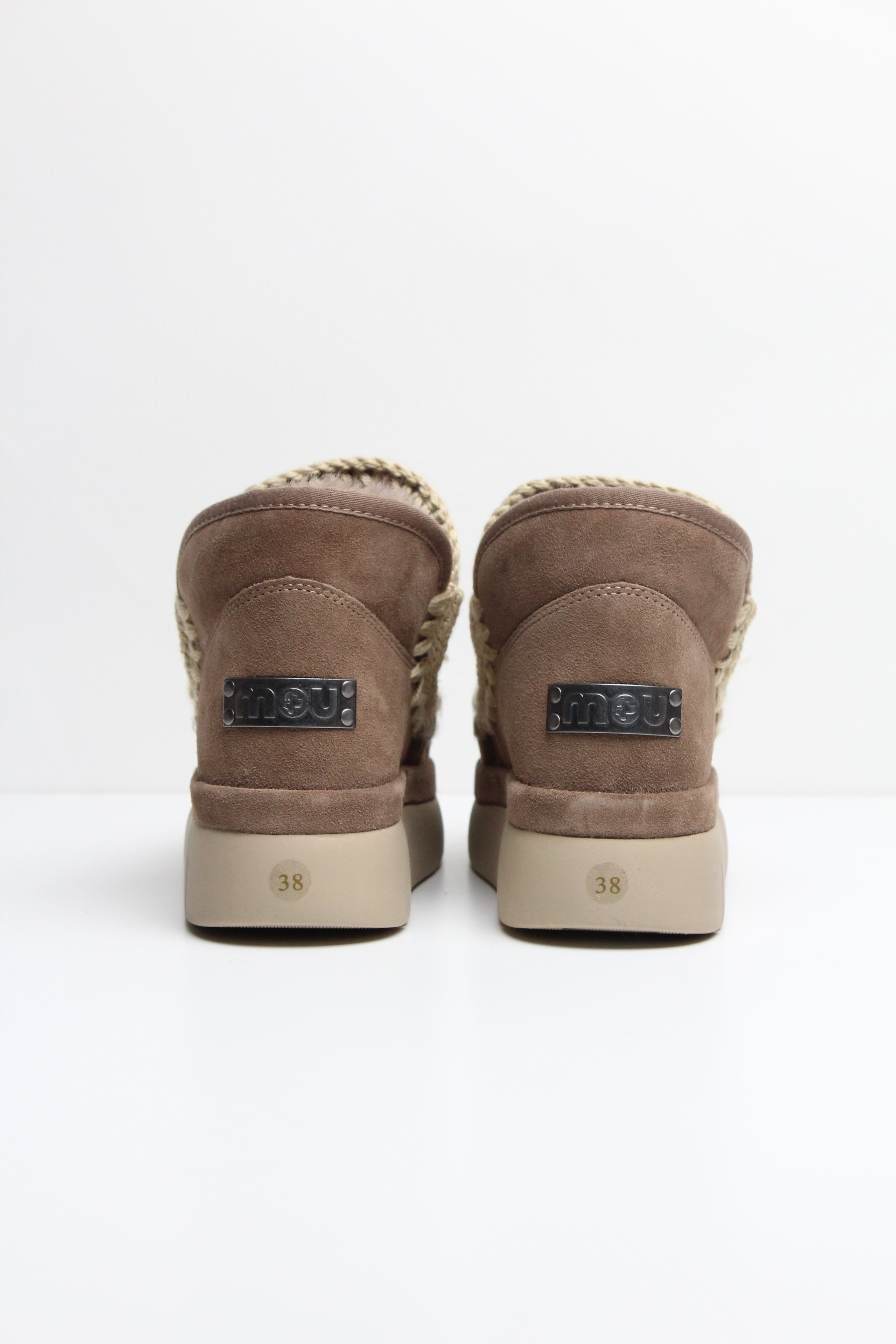 FW25-MU-FW751000A BOUNCE WELT SNEAKER SUEDE COLORE GRIGIO