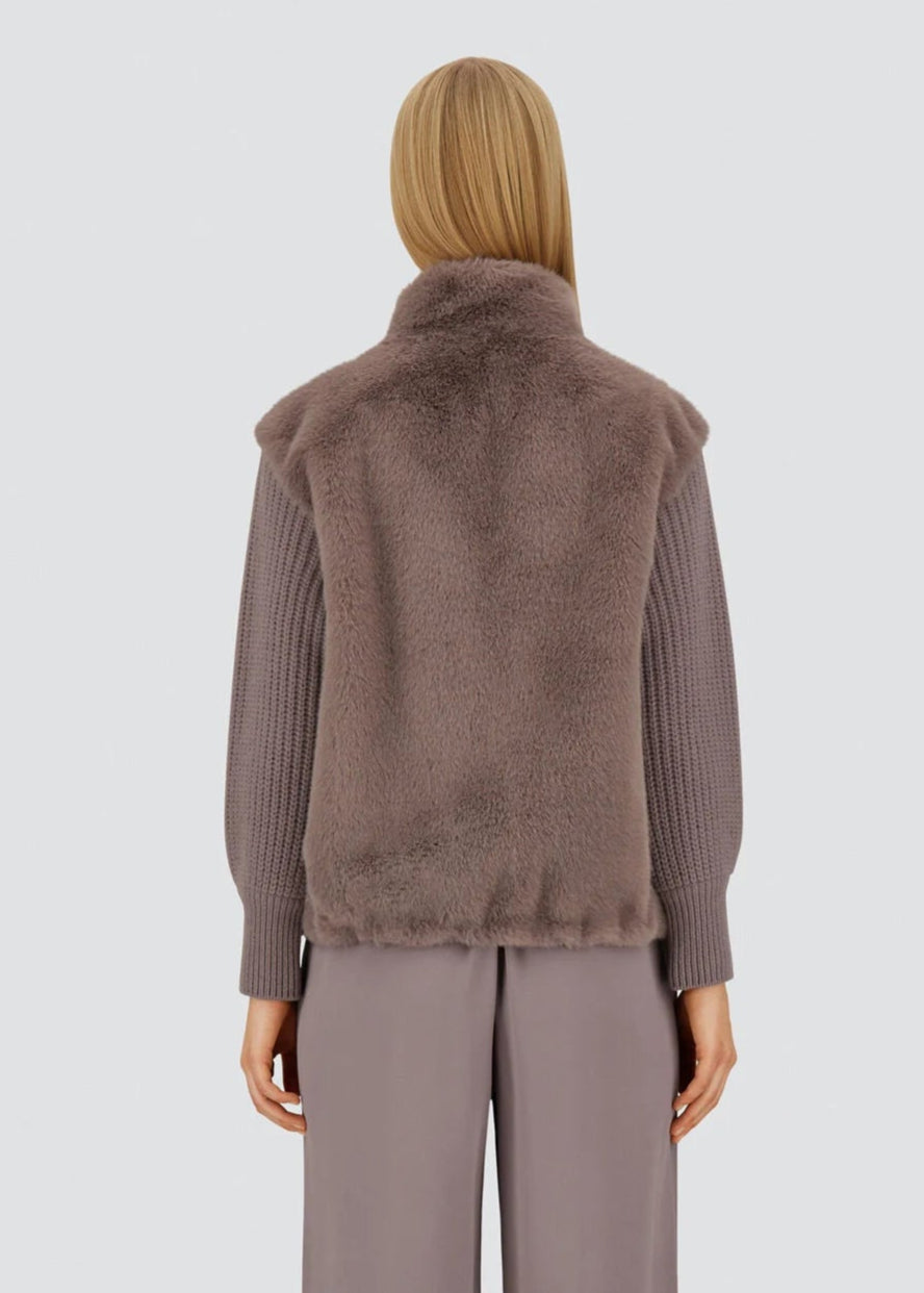 FW-25-GC00072DR GIACCA CORTA IN FAUX FUR COLORE LILLA CHIARO