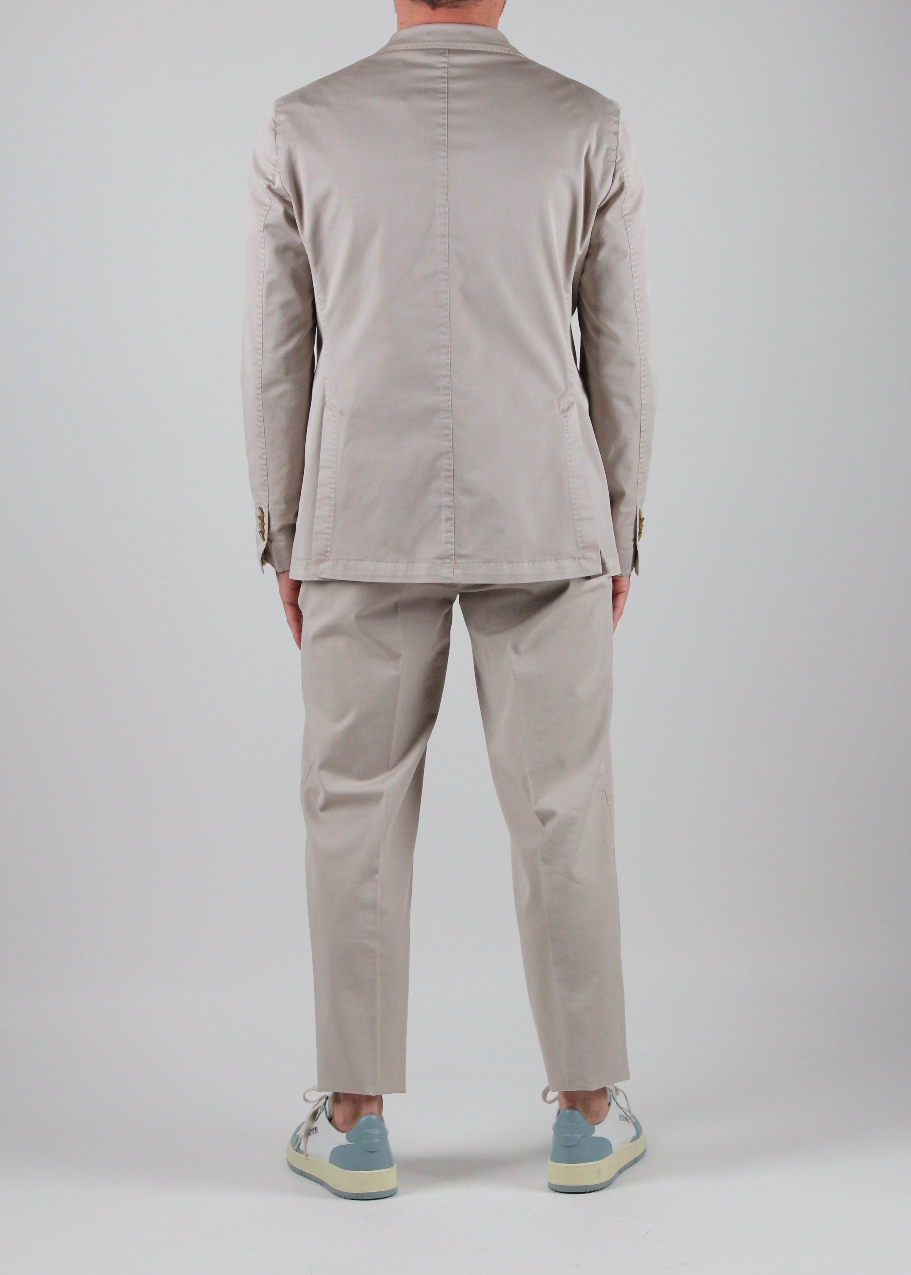 SS25 3837-S-55019/02 ABITO UOMO MONOPETTO IN COTONE COLORE SABBIA