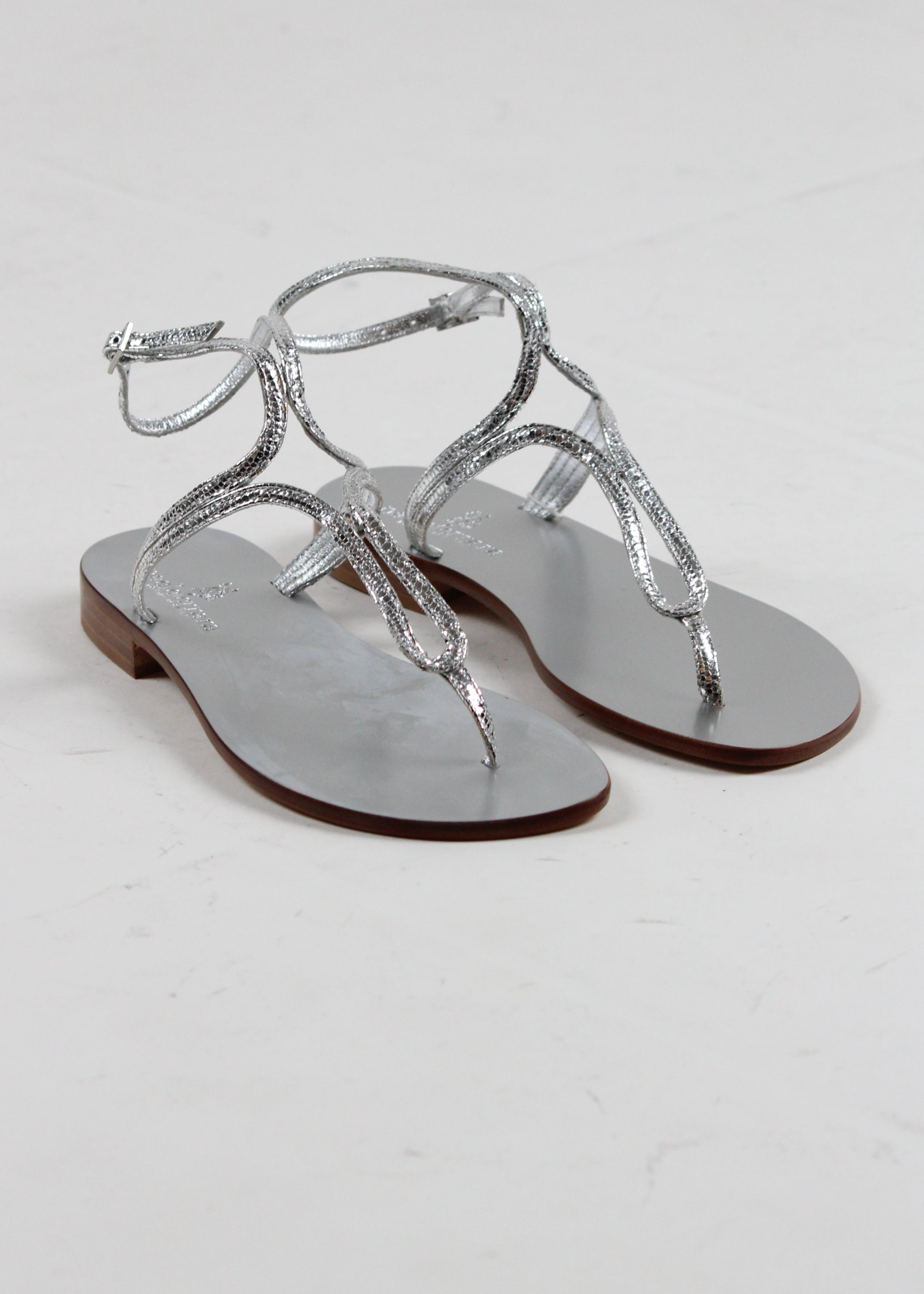 SS25-2853-T15 SANDALO CAPRESE INFRADITO IN DIAMANTE ARGENTO