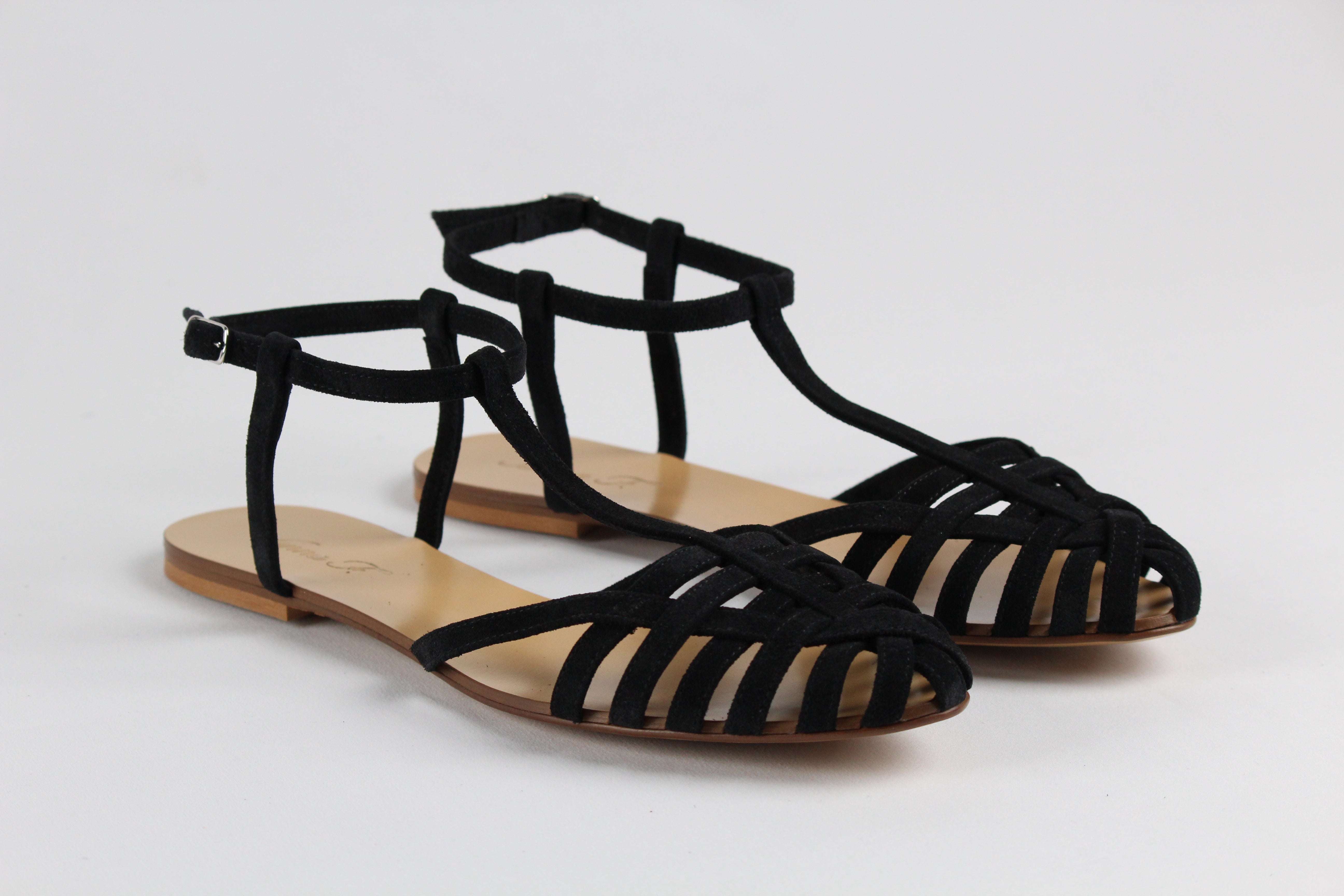 512 SANDALO RAGNETTO CON CINTURINO A T IN CAMOSCIO NERO