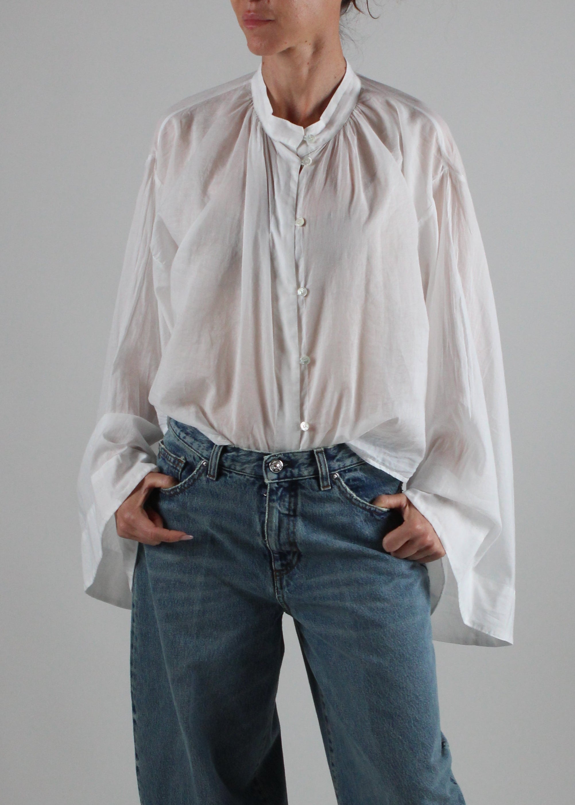 J4112202-33 CAMICIA COREANA MANICA LUNGA AMPIA COLORE BIANCO