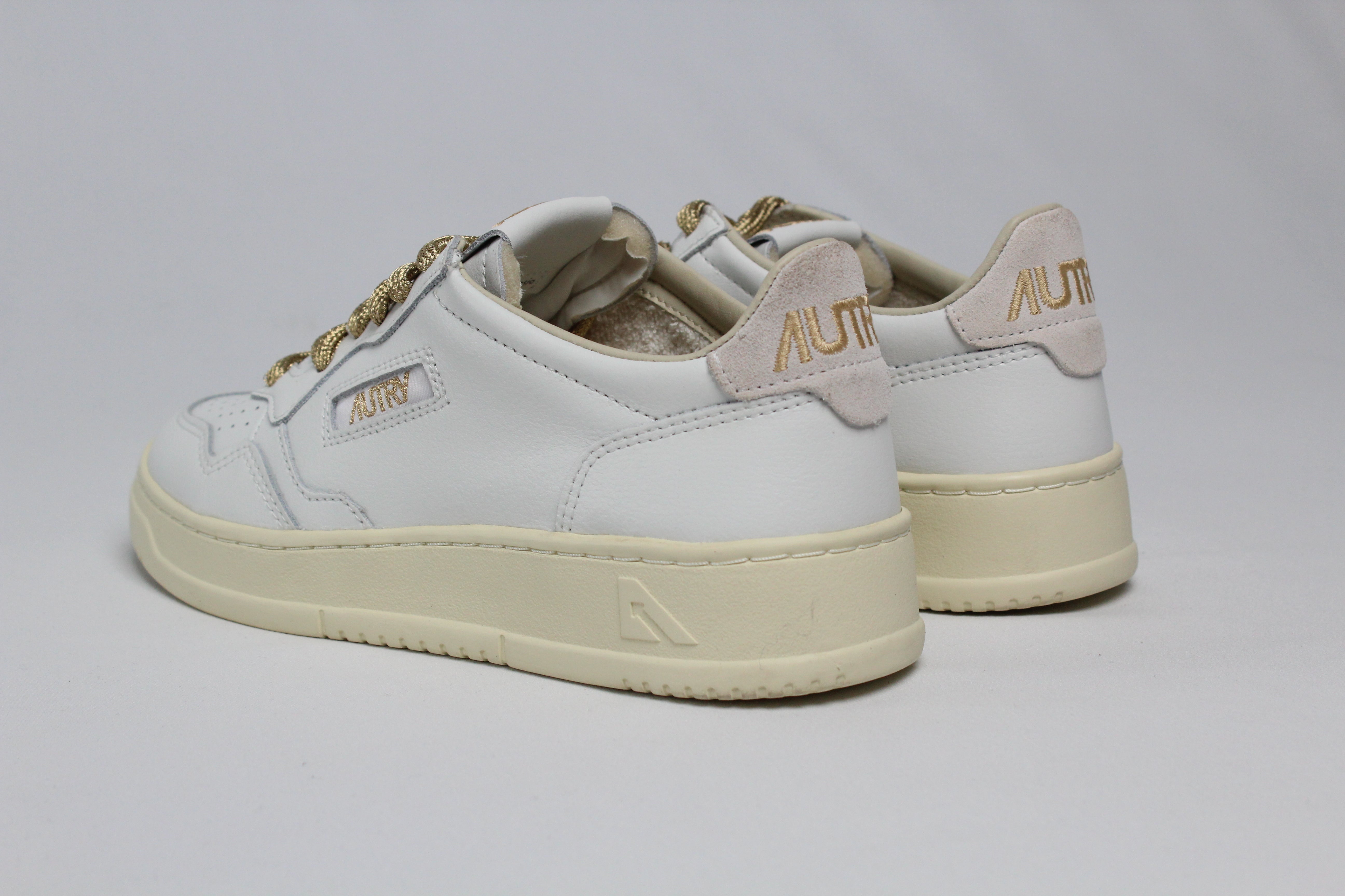 AI/SS25 AULW-SW01 SNEAKERS MEDALIST LEAT/SWOLL WHT/WHT