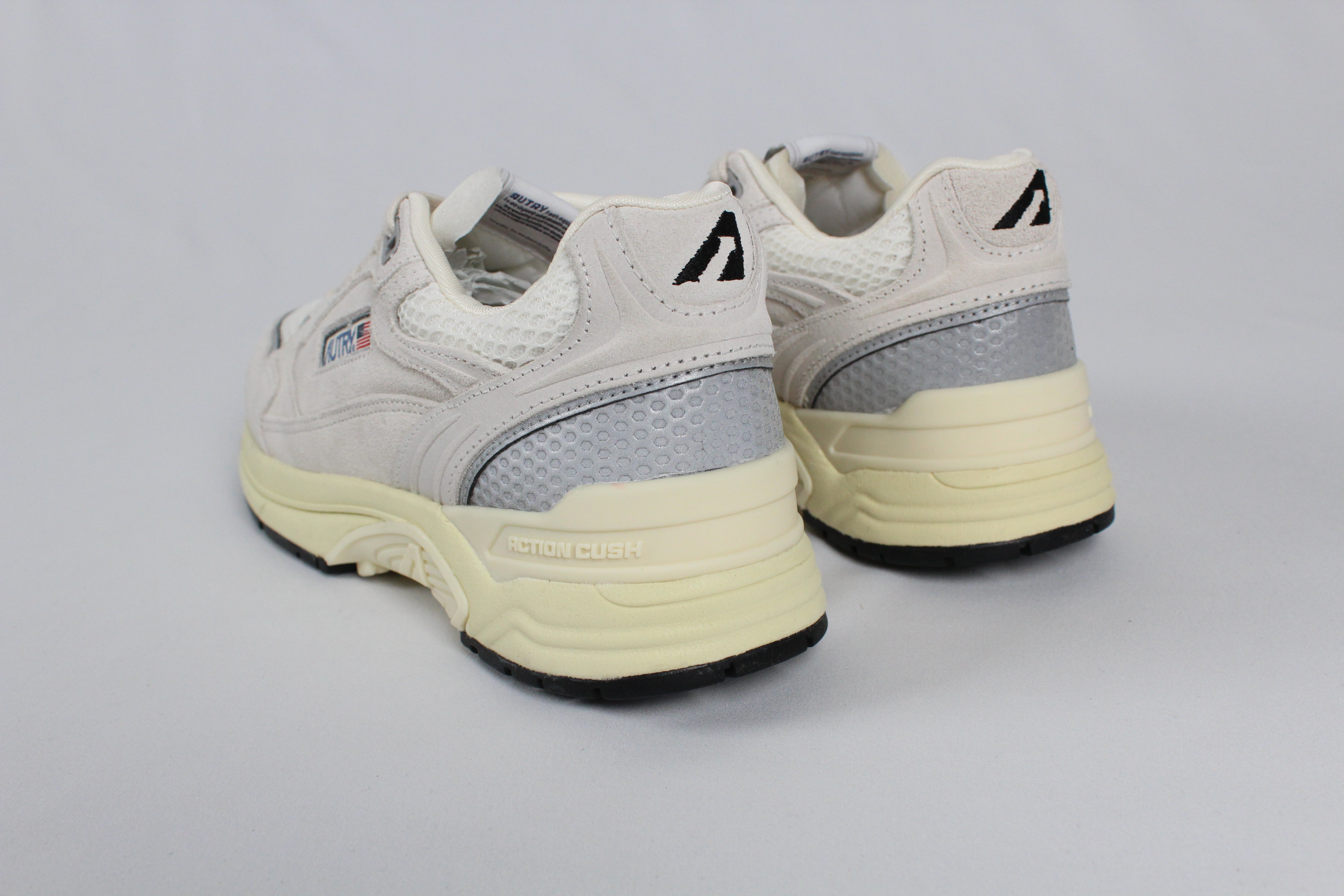 AI/SS25 HYLW-UM10 SNEAKERS HUPERWAY SUEDE/MESH WHT/SILV