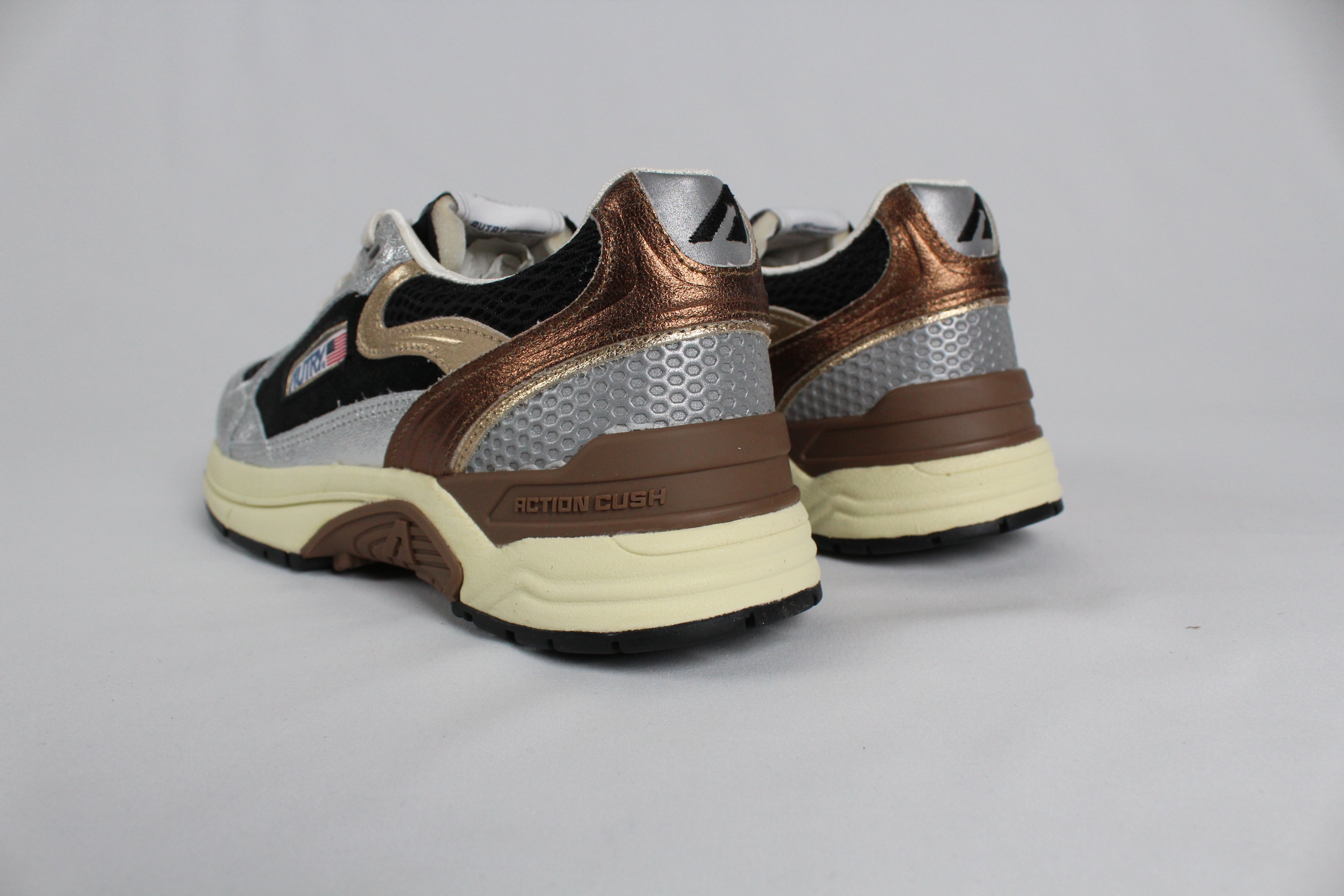 AI/SS25 HYLW-EM04 SNEAKERS HUPERWAY MILEA/SU/MESH SILV/BLK
