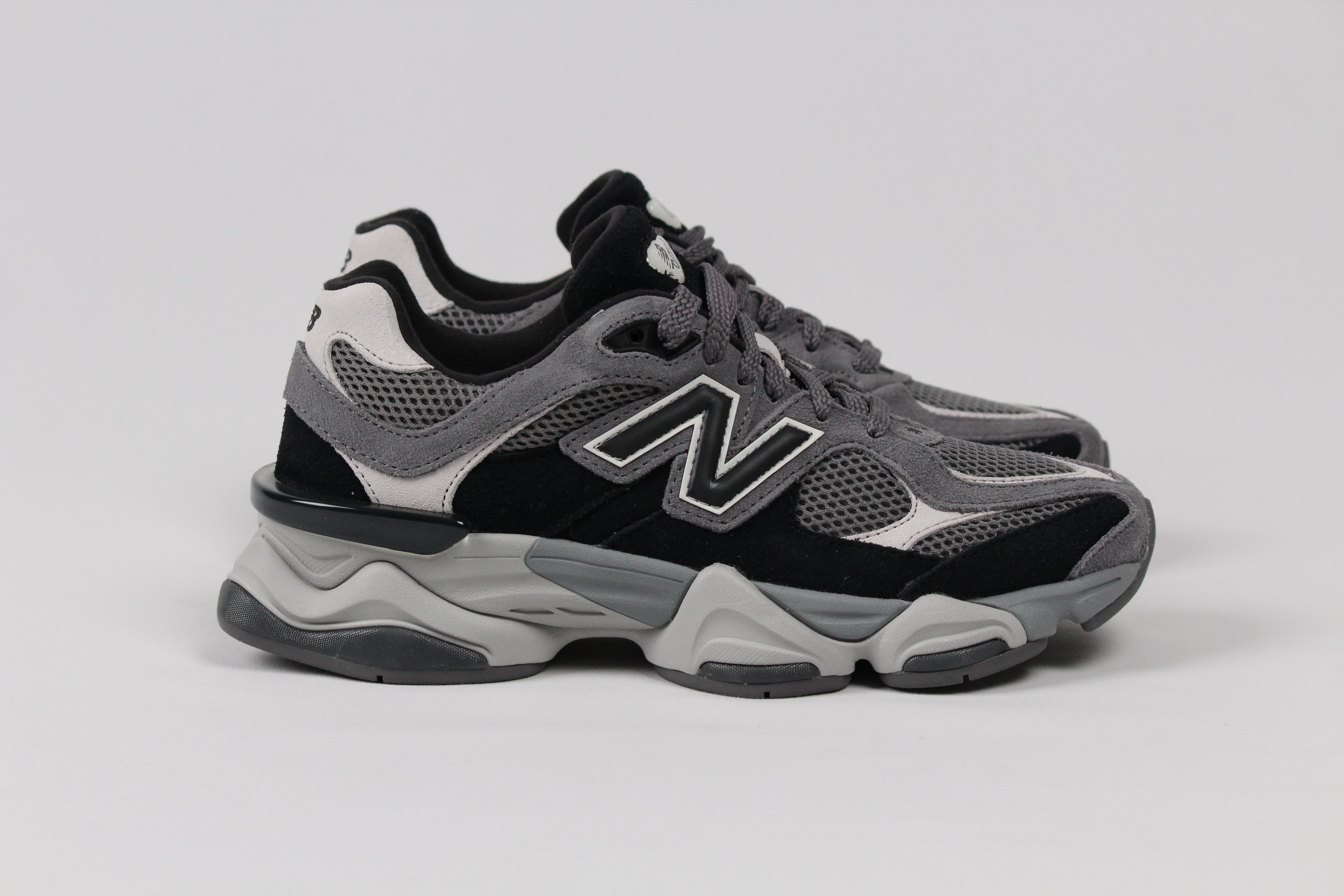 AI/SS25-U9060ERA SNEAKERS SUEDE-MESH BLACK