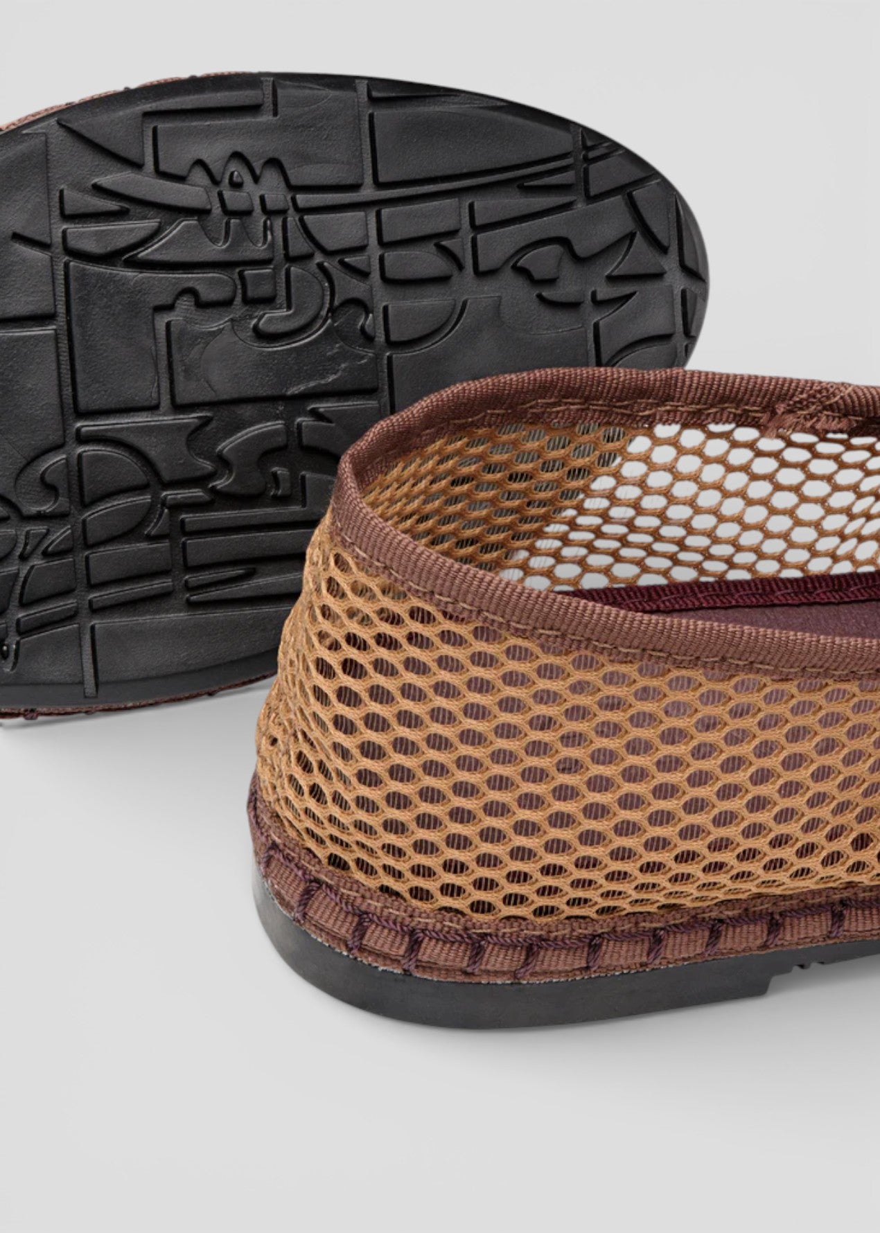 SS26-ISABELLA BALLERINA IN RETE CON SCOLLO A V, COLOR MARRONE CHIARO