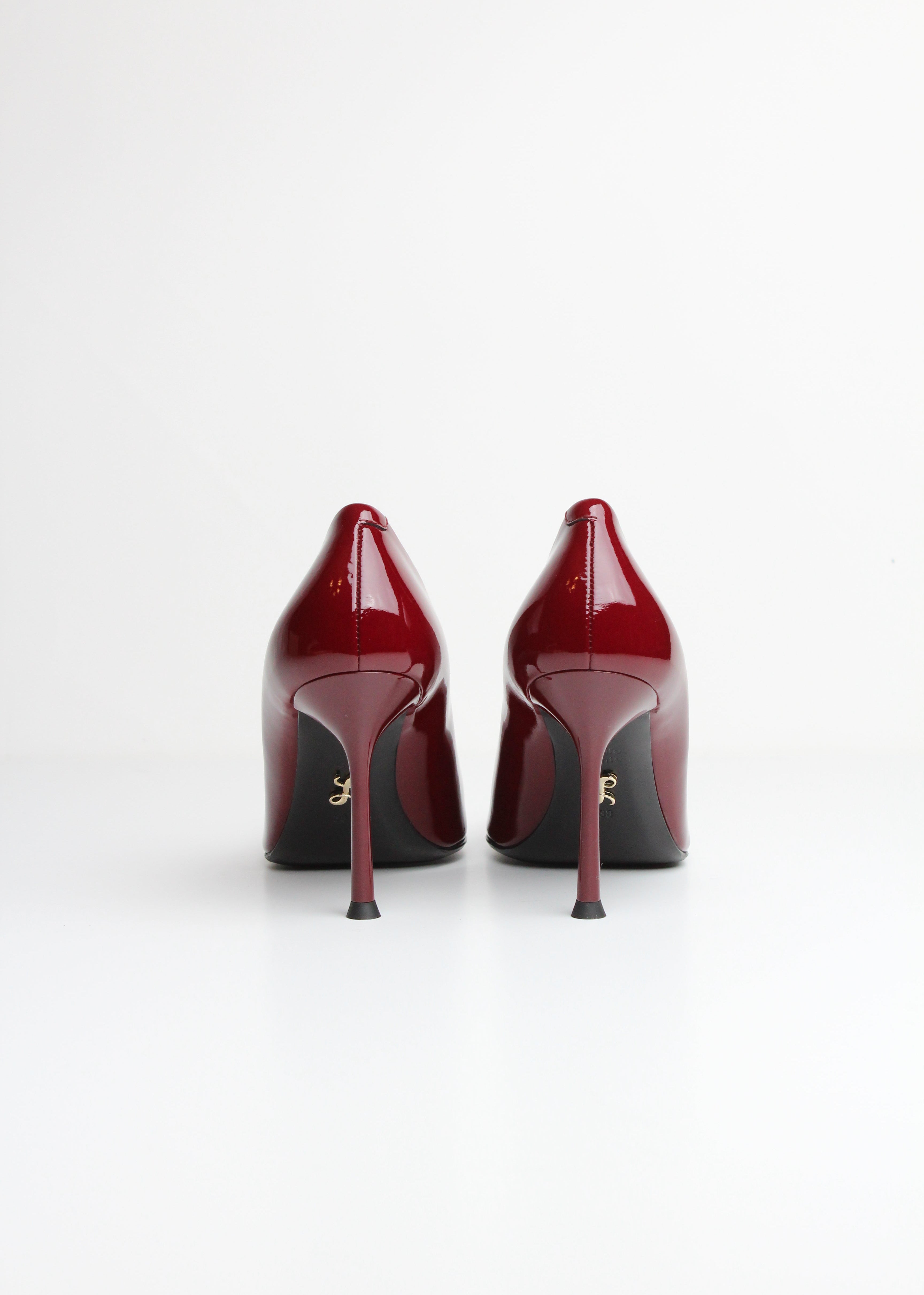 FW25-MODERNA56 DÉCOLLETÉ IN VERNICE RED LAQUE