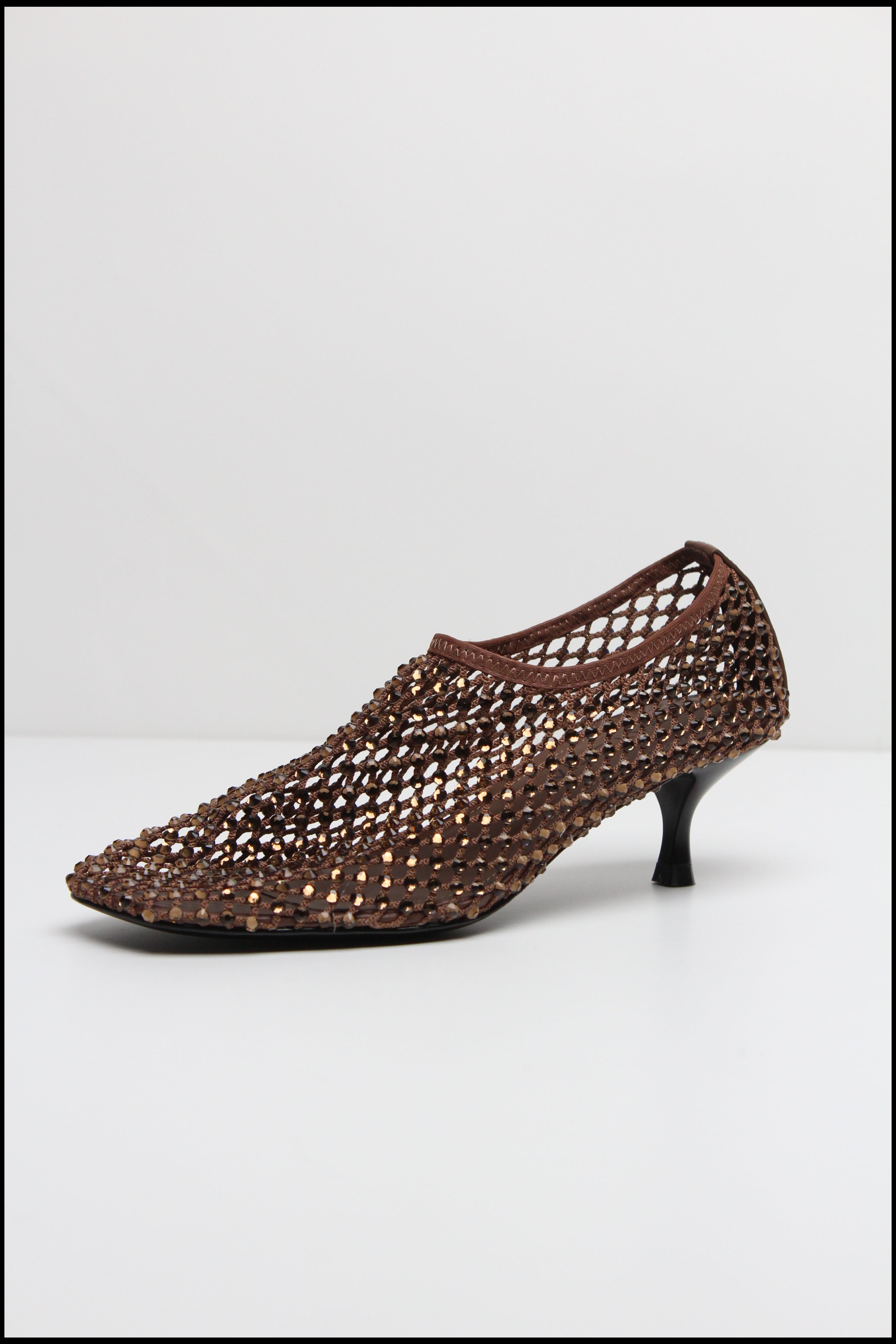 SS26-R14 JEWELS PUMP STRASS CACAO