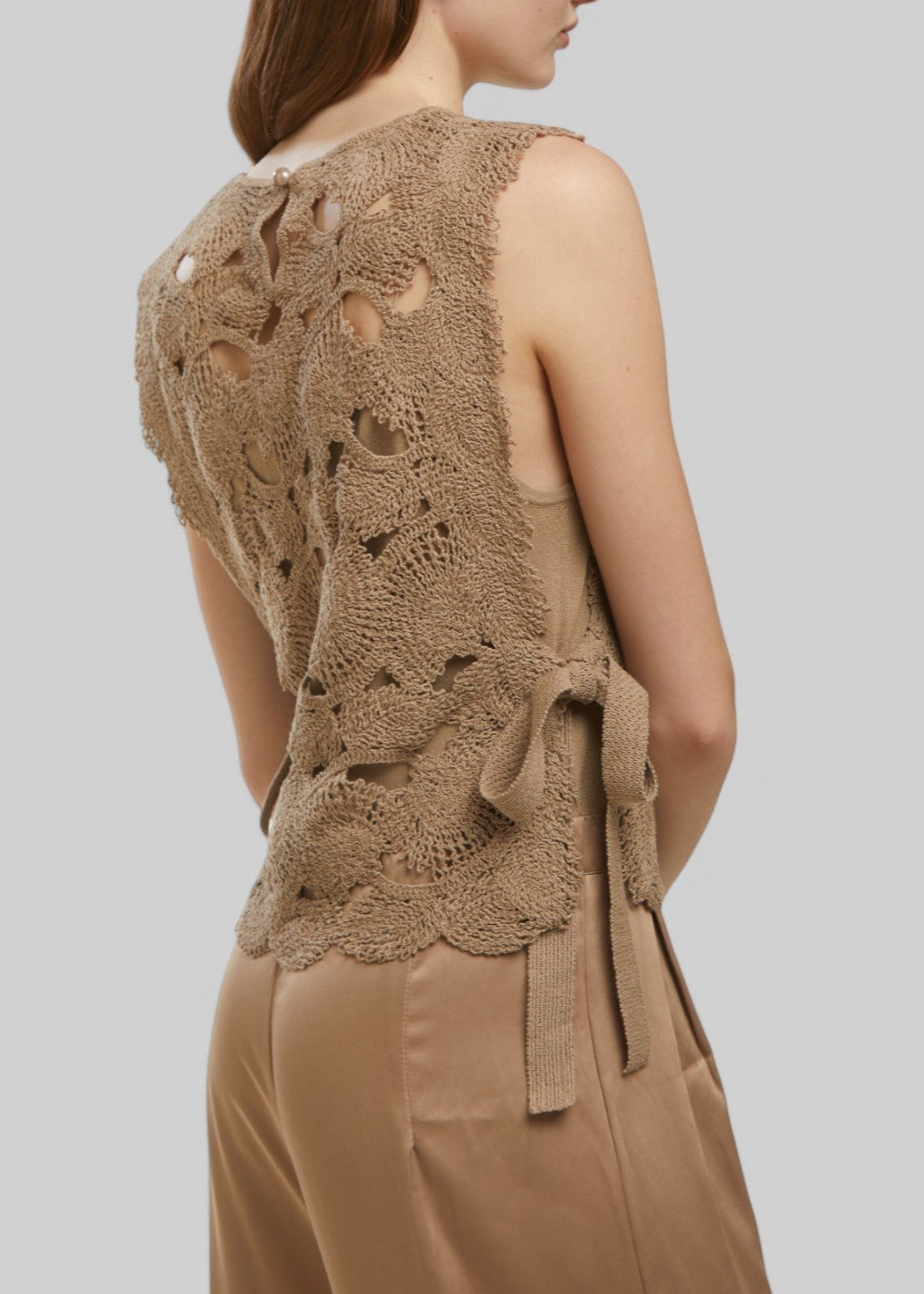 SS25-1920-20-290 MAGLIA SMANICATO CON LAVORAZIONE CROCHET E LACCI LATERALI COLORE.290 SPAGO