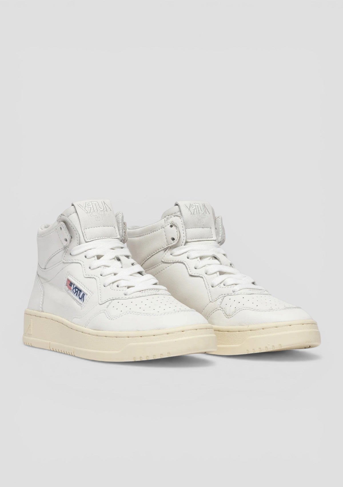 AUMM-GG04 SNEAKERS MEDALIST MID IN NAPPA BIANCA SUPER SOFT