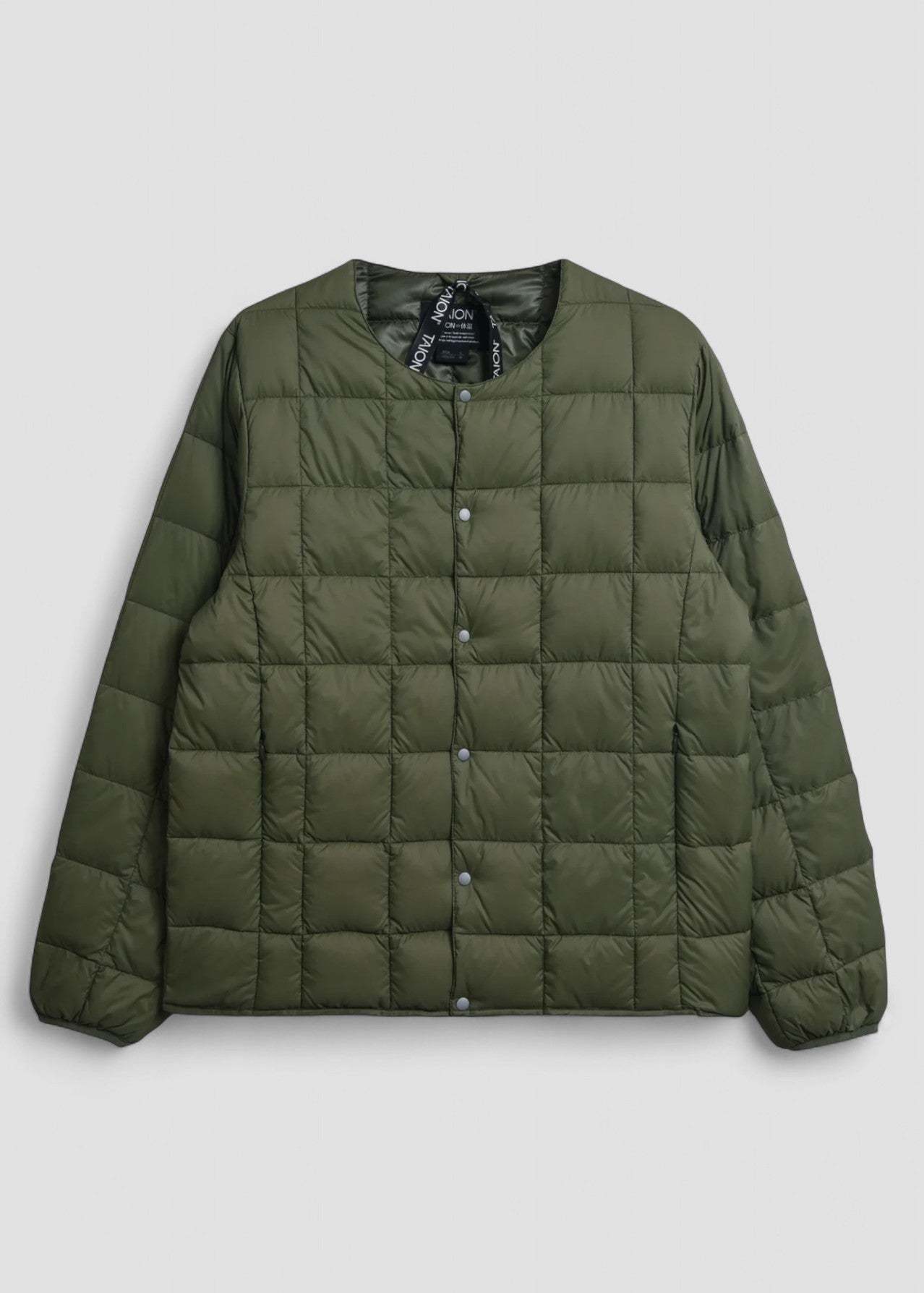 FW25-TAION-104 GIACCA IMBOTTITA UNISEX BASIC CON SCOLLO ROTONDO VERDE OLIVA