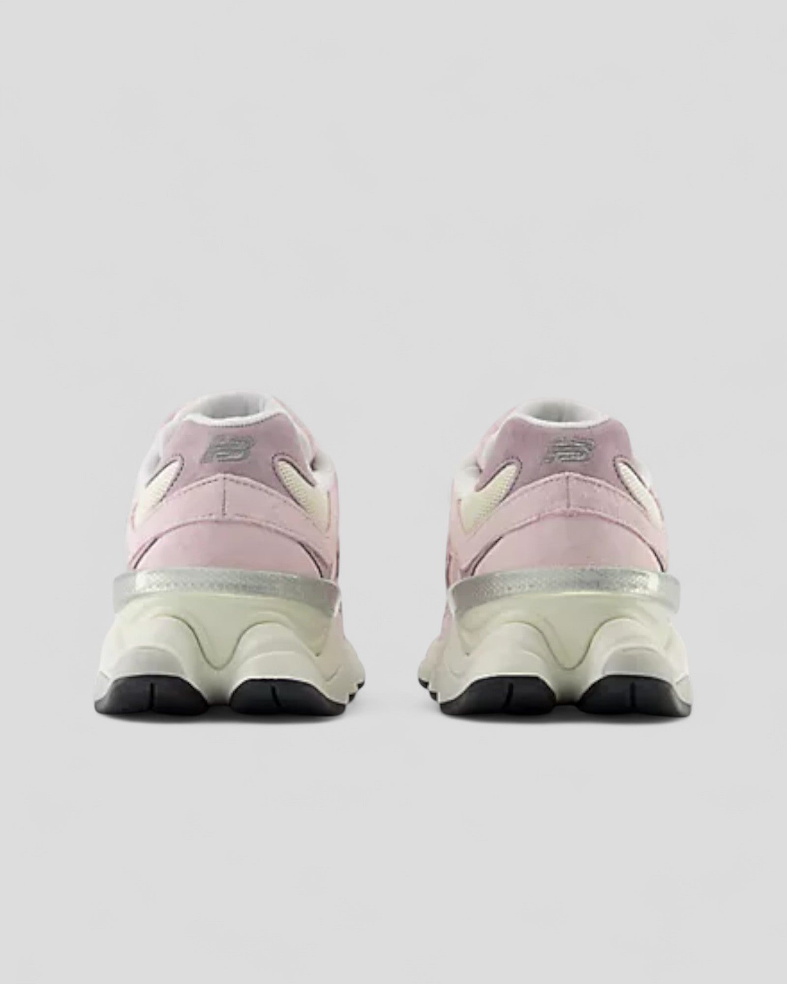 SS25 U9060LBC SNEAKERS SCAMOSCIATA COLORE ROSE SUGAR