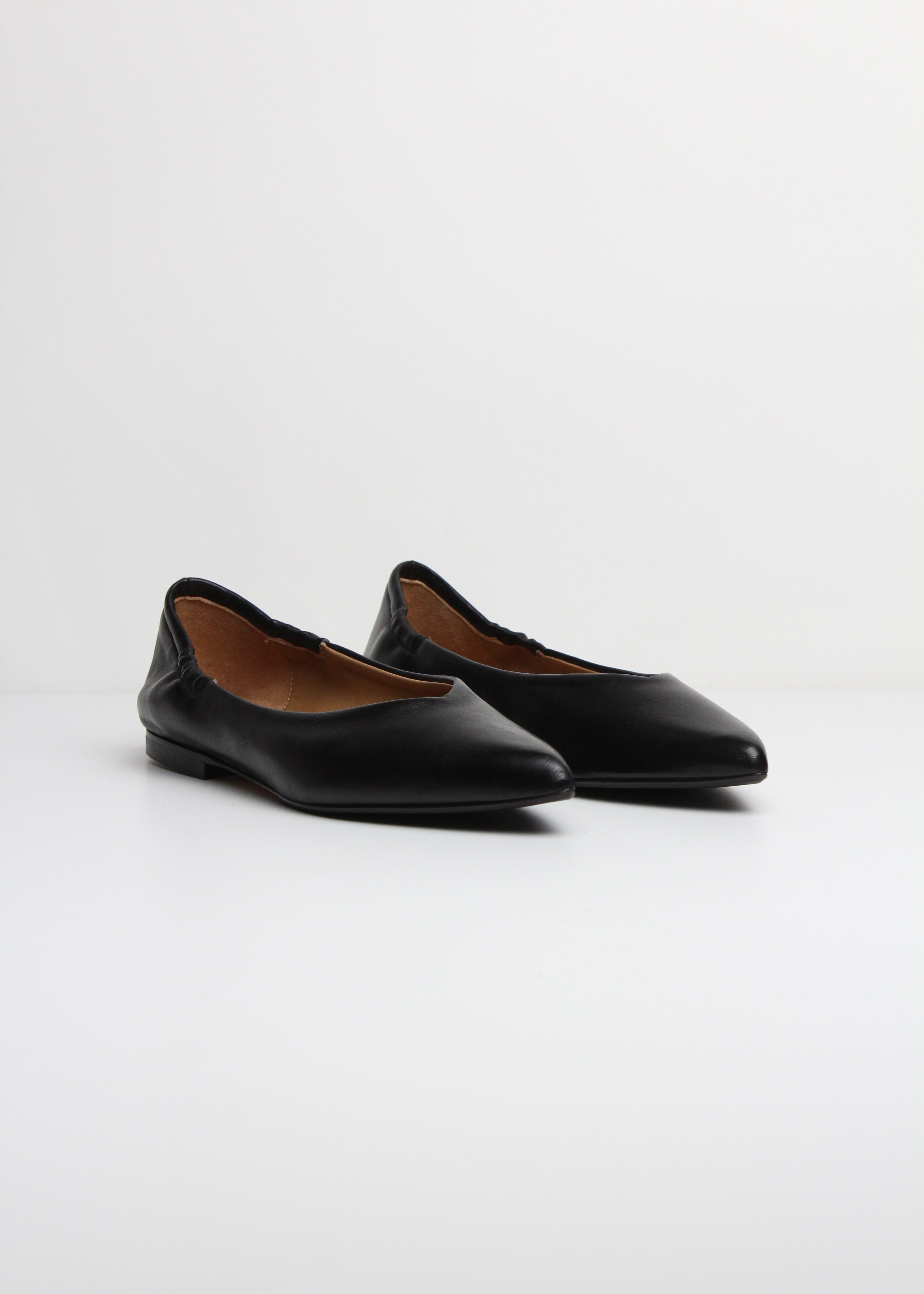 FW25 1403  BALLERINA IN NAPPA NERA