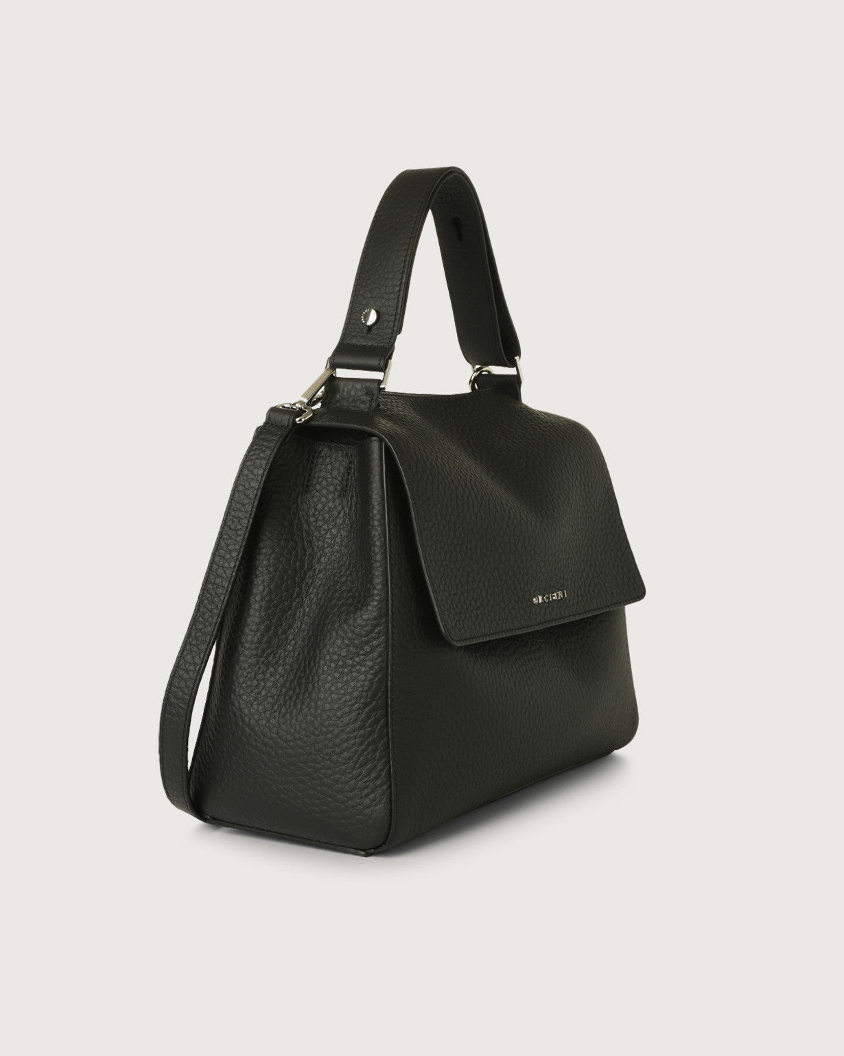 AI/SS25-BT2006_SOF  SVEVA SOFT MEDIA A SPALLA IN PELLE CON TRACOLLA COLORE NERO