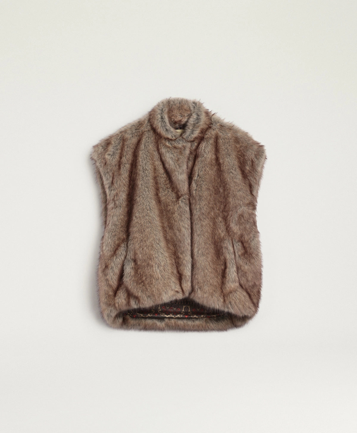 MOCO042-26247MO-0684. MAXI GILET TALULAH IN ECOFUR A PELO LUNGO - MARMOTTA