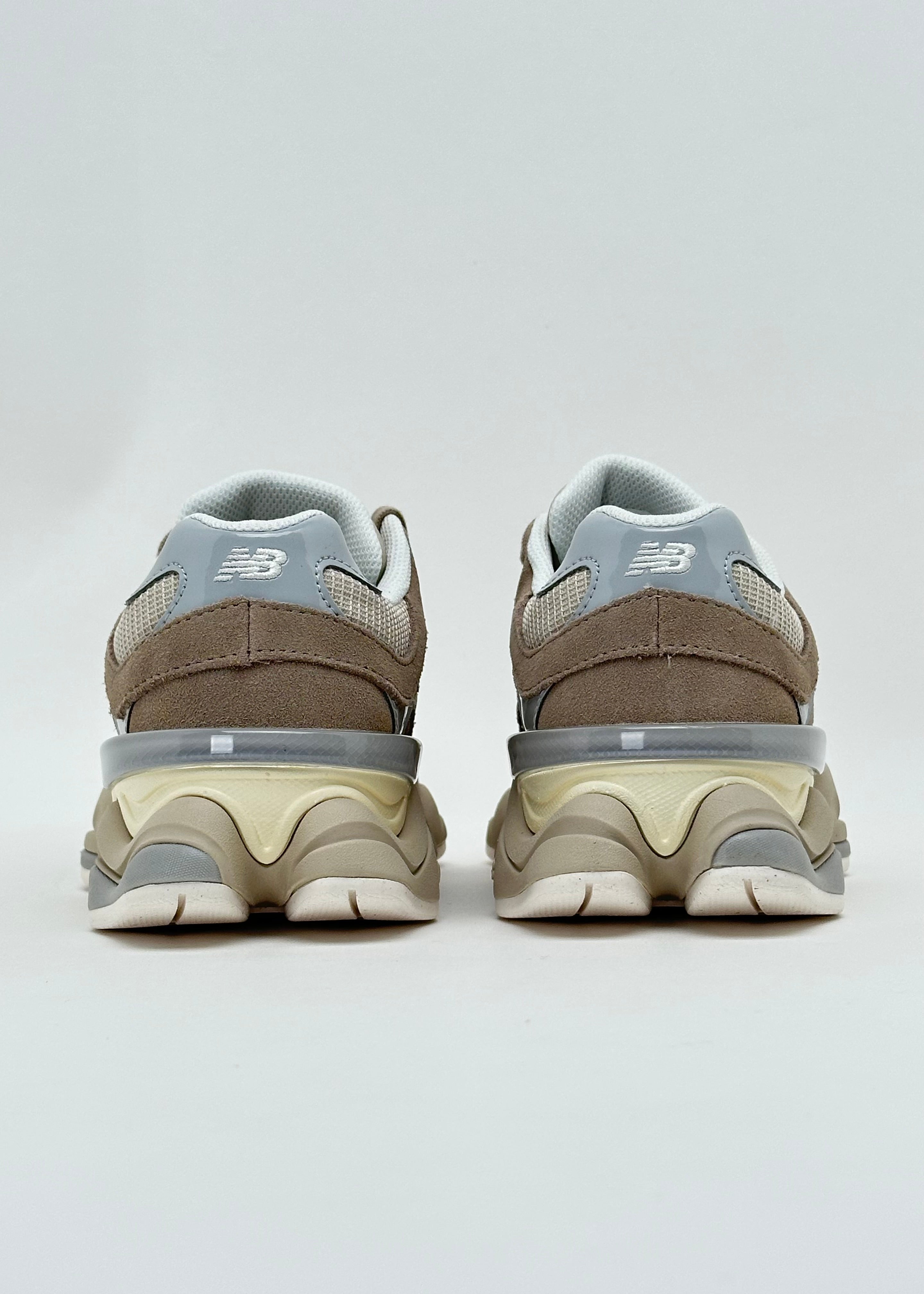 U90608AP  SNEAKERS DONNA SUEDE-MESH-DRIFTWOOD