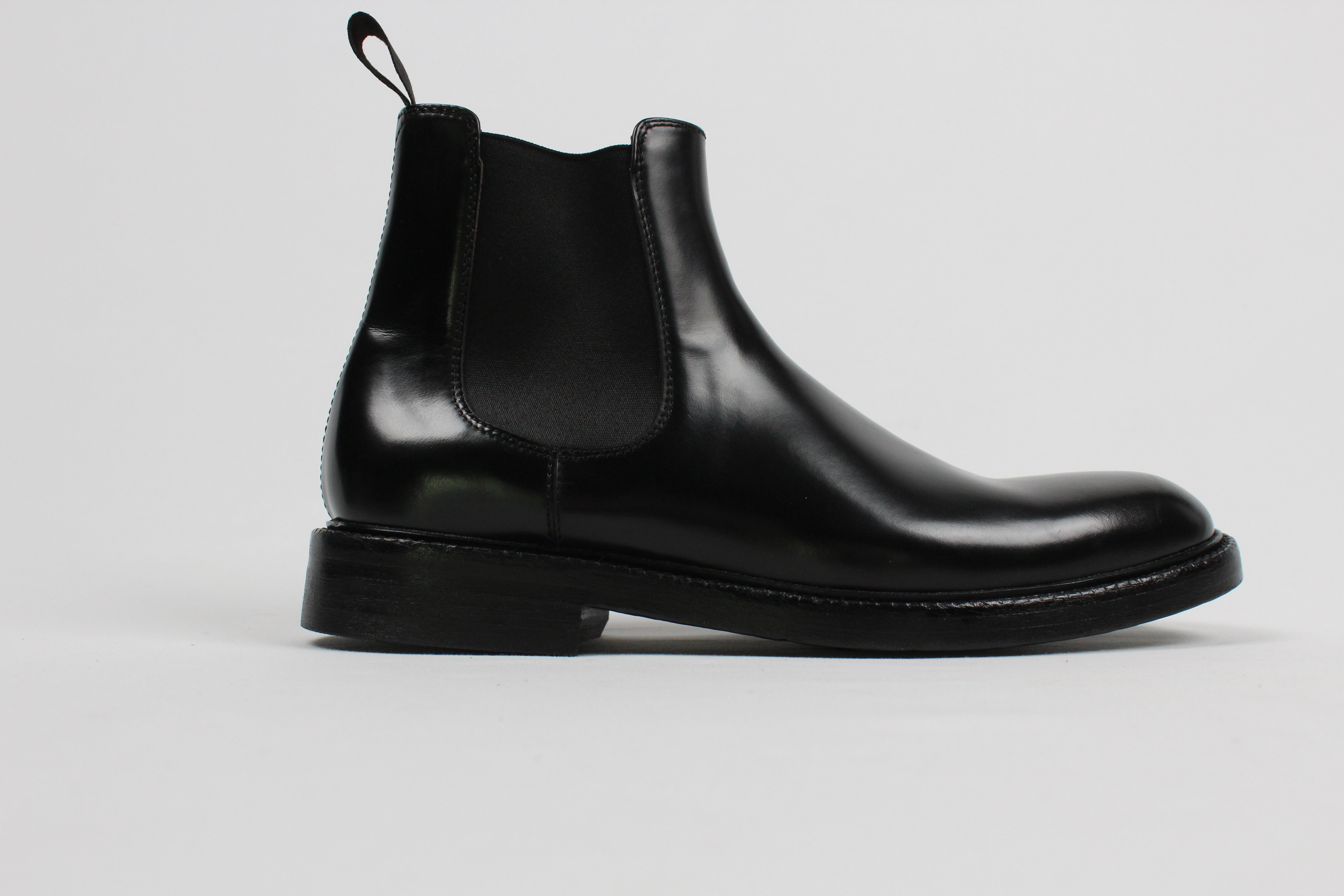 FW25-7067-PONE-V6013A  STIVALETTO CHELSEA ELASTICIZZATO IN PELLE SPAZZOLATA NERA