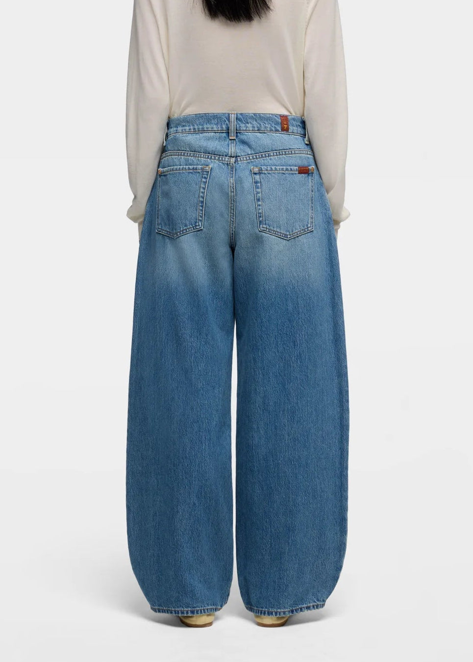 7UF70E52-U73NX  JEANS BONNIE CURVILINEAR  SKYFROST