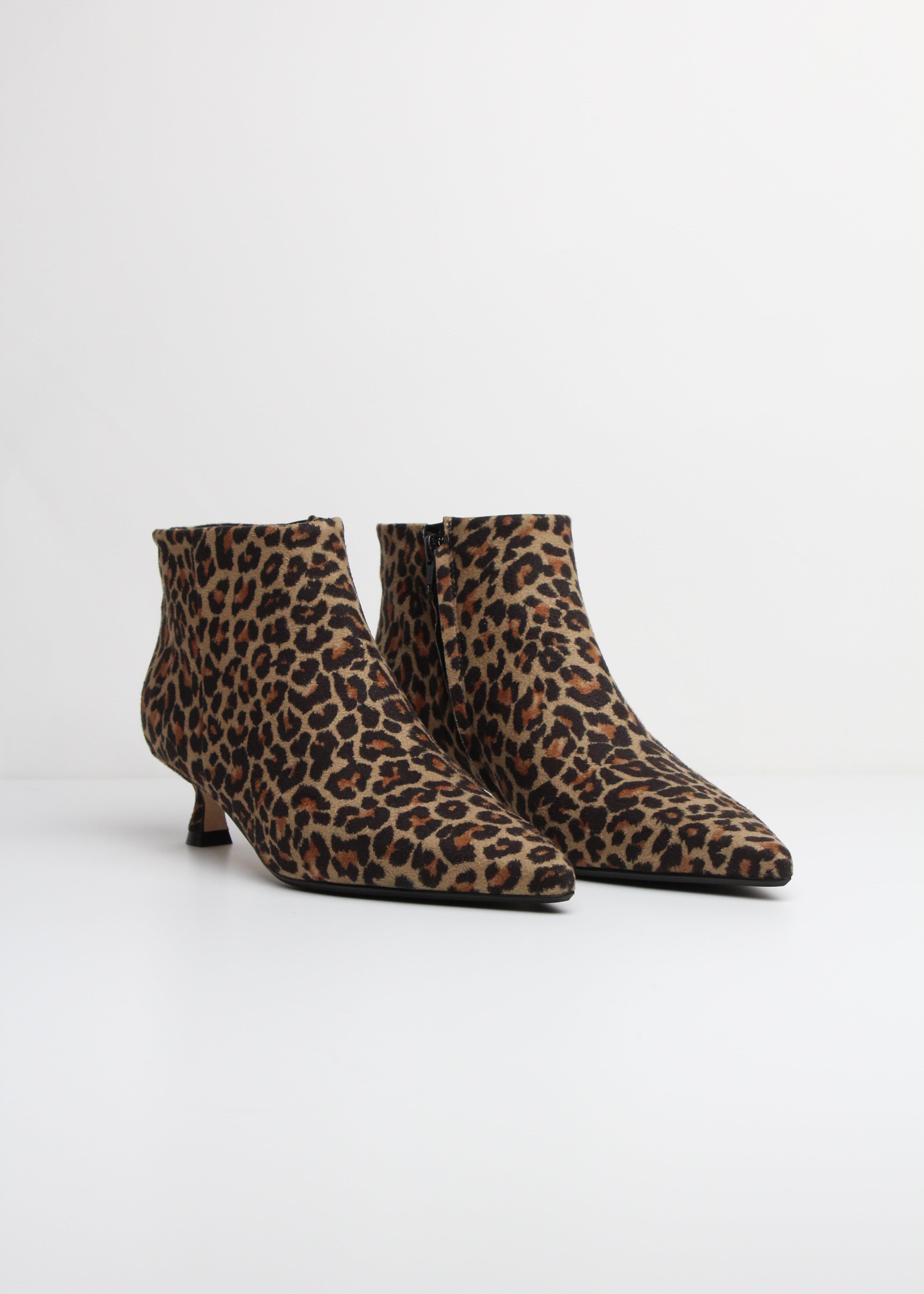 FW25  9397B STIVALETTO IN CAMOSCIO MACULATO