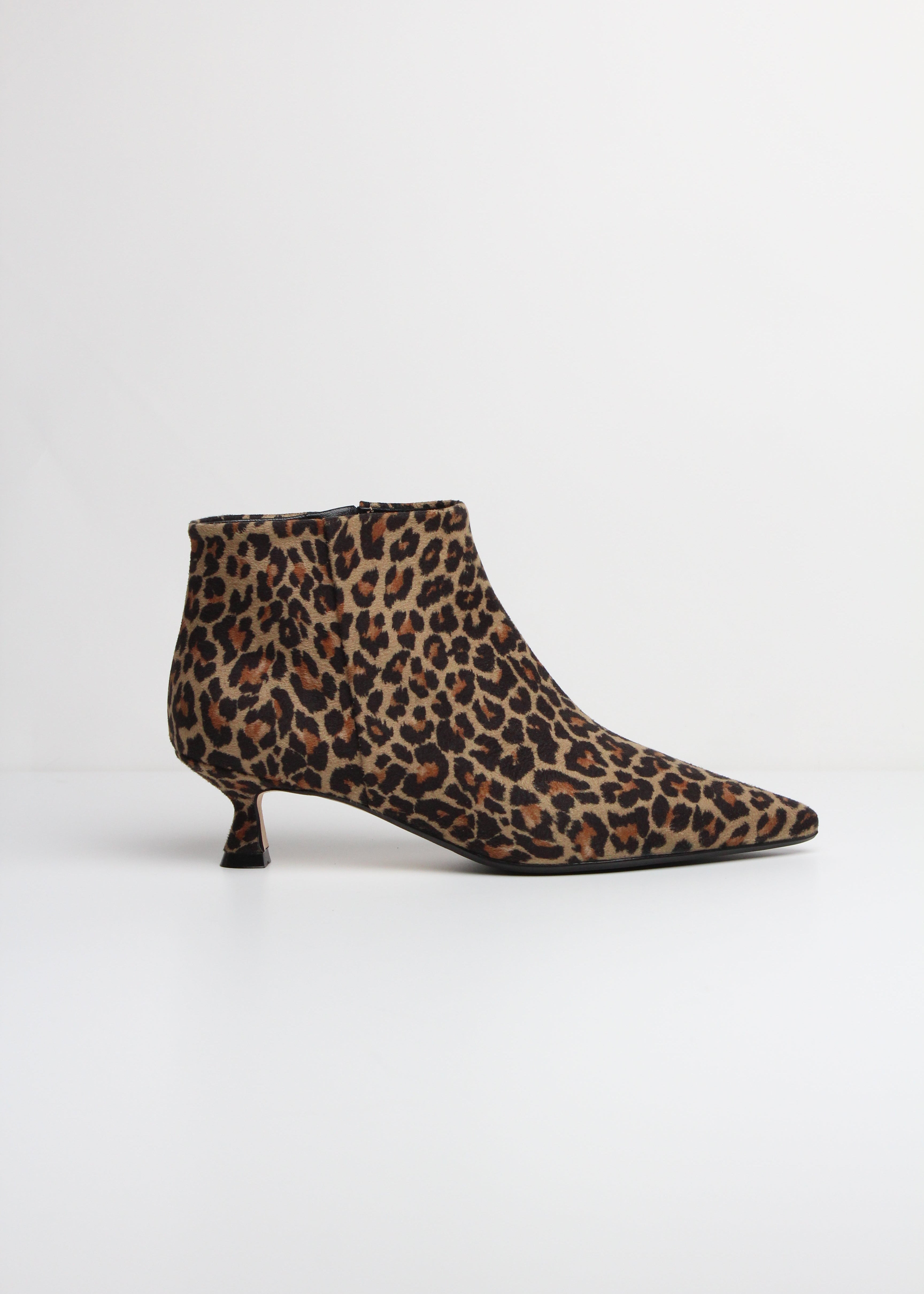 FW25  9397B STIVALETTO IN CAMOSCIO MACULATO