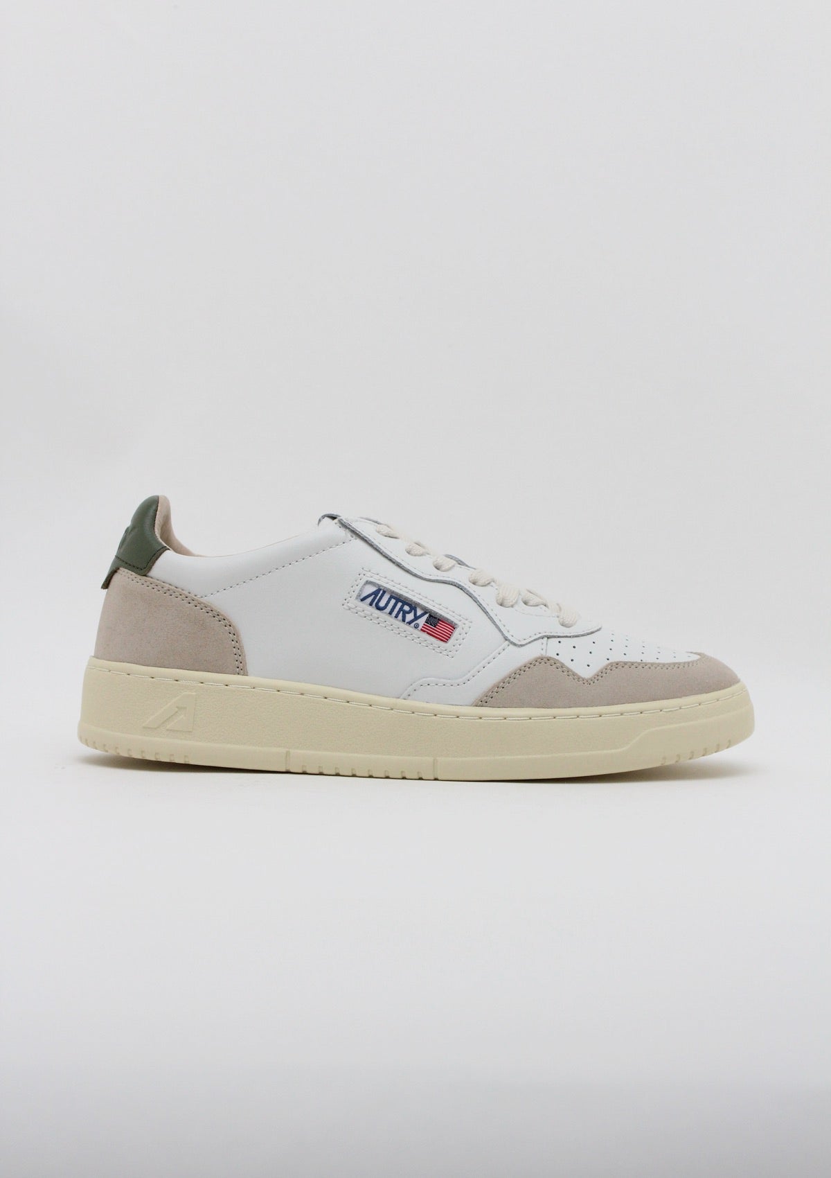 AULM LS17 SNEAKERS UOMO AUTRY MEDALIST LOW- BIANCO / SABBIA / VERDE MILITARE / CREMA