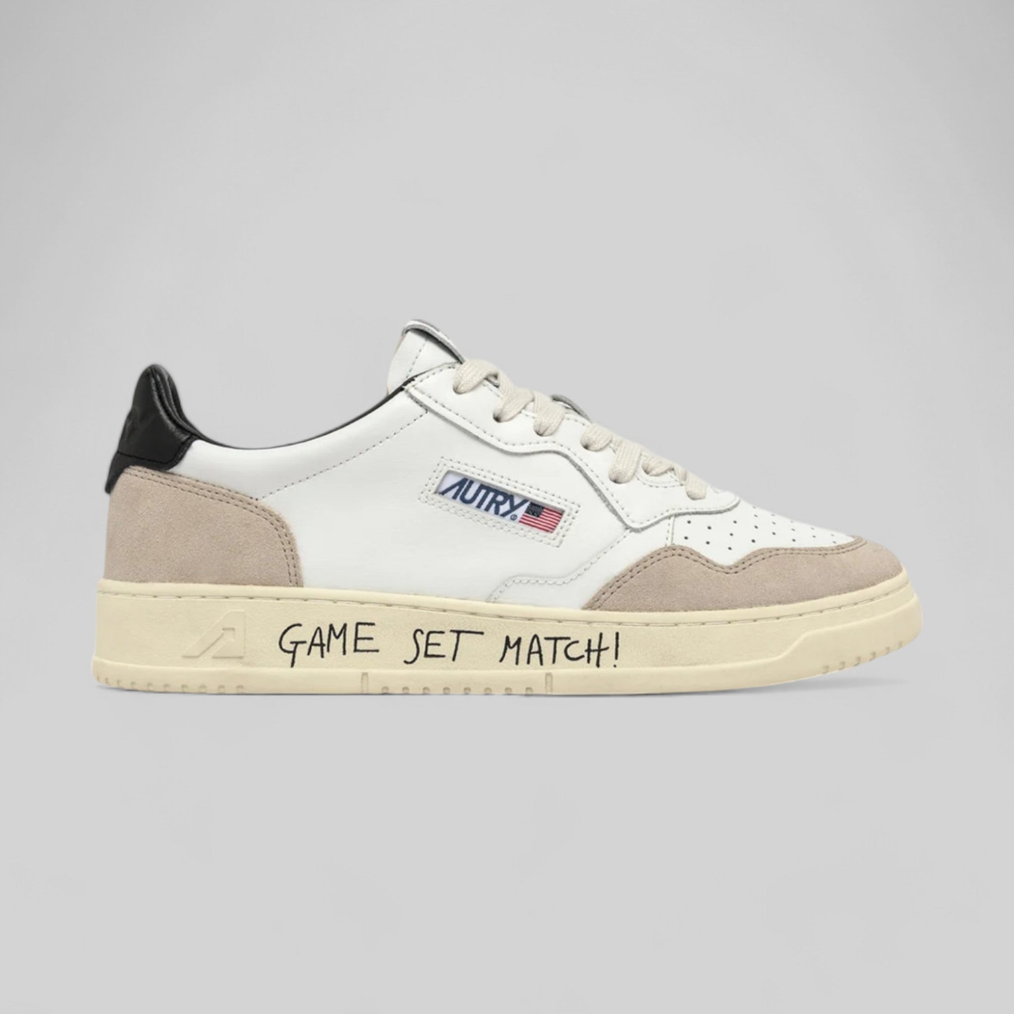 SNEAKERS AULW-MA04 MEDALIST LOW IN PELLE BICOLOR E SUEDE CON LETTERING