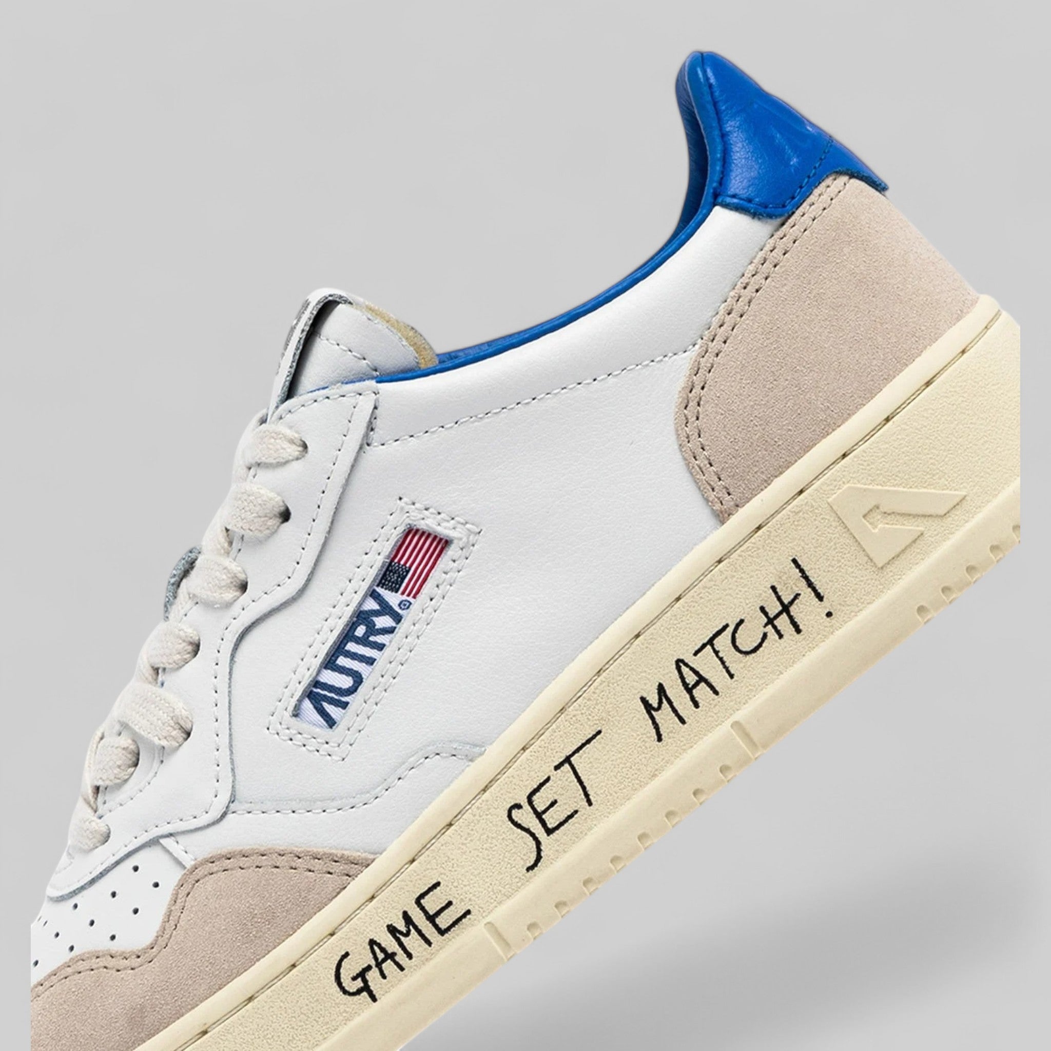 SNEAKERS AULW-MA06 MEDALIST LOW IN MATCH/SUEDE  WHT/PLBLUE