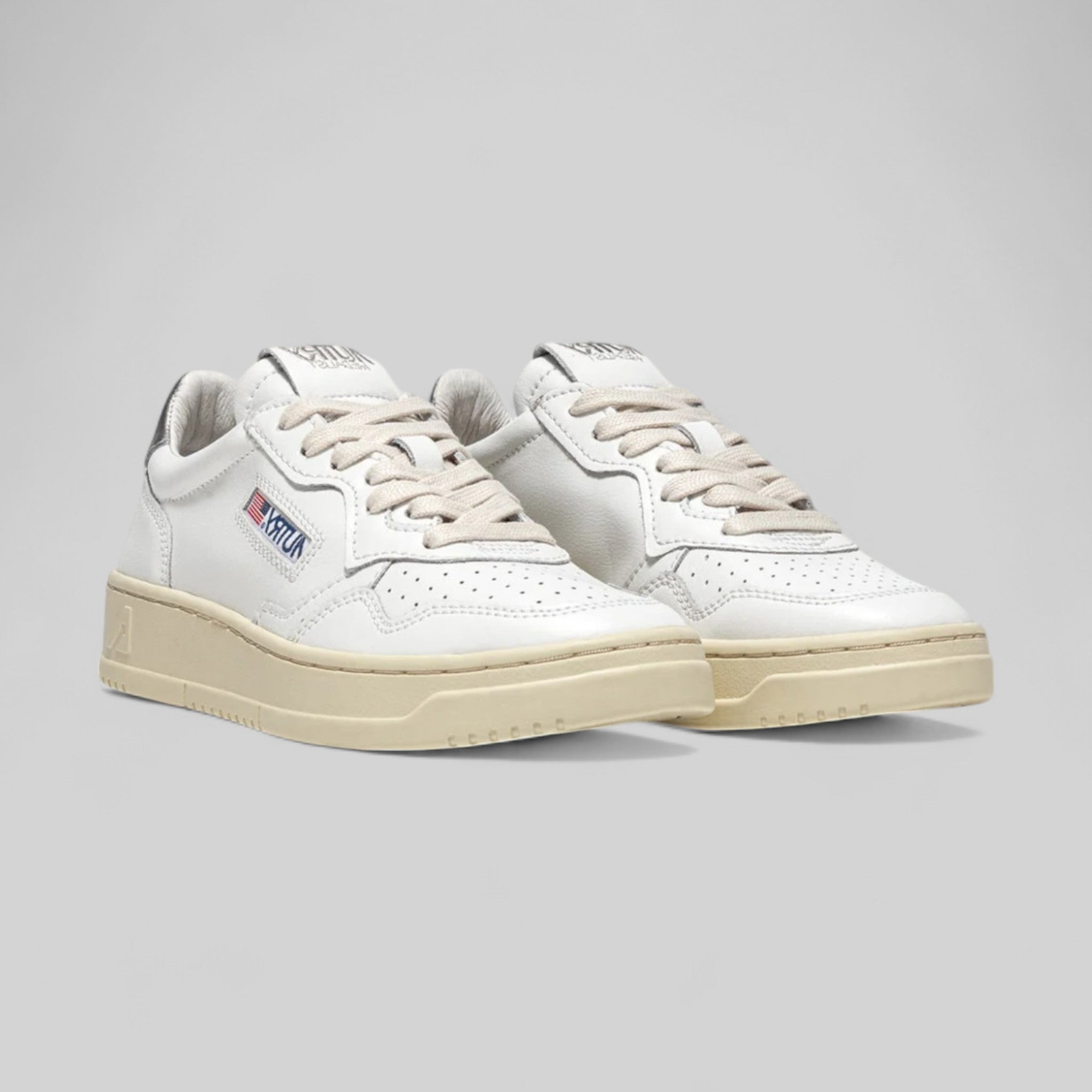 SNEAKERS AULW-LL05 MEDALIST LOW IN PELLE BIANCA E METALLIZZATA ARGENTO