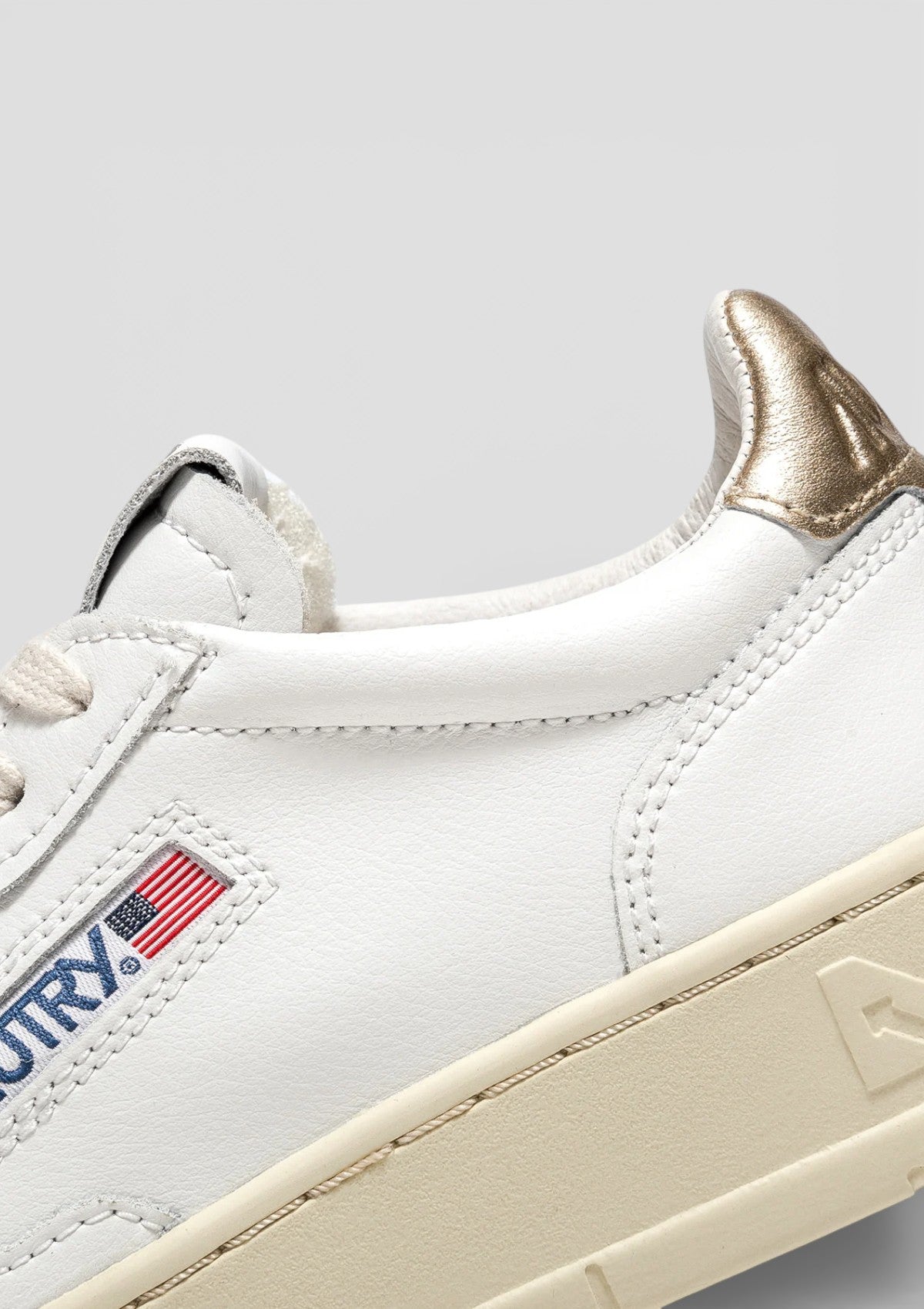 SS26-AULW-LL06  SNEAKERS DONNA MEDALIST LEATHER/LEATHER WHITE /GOLD