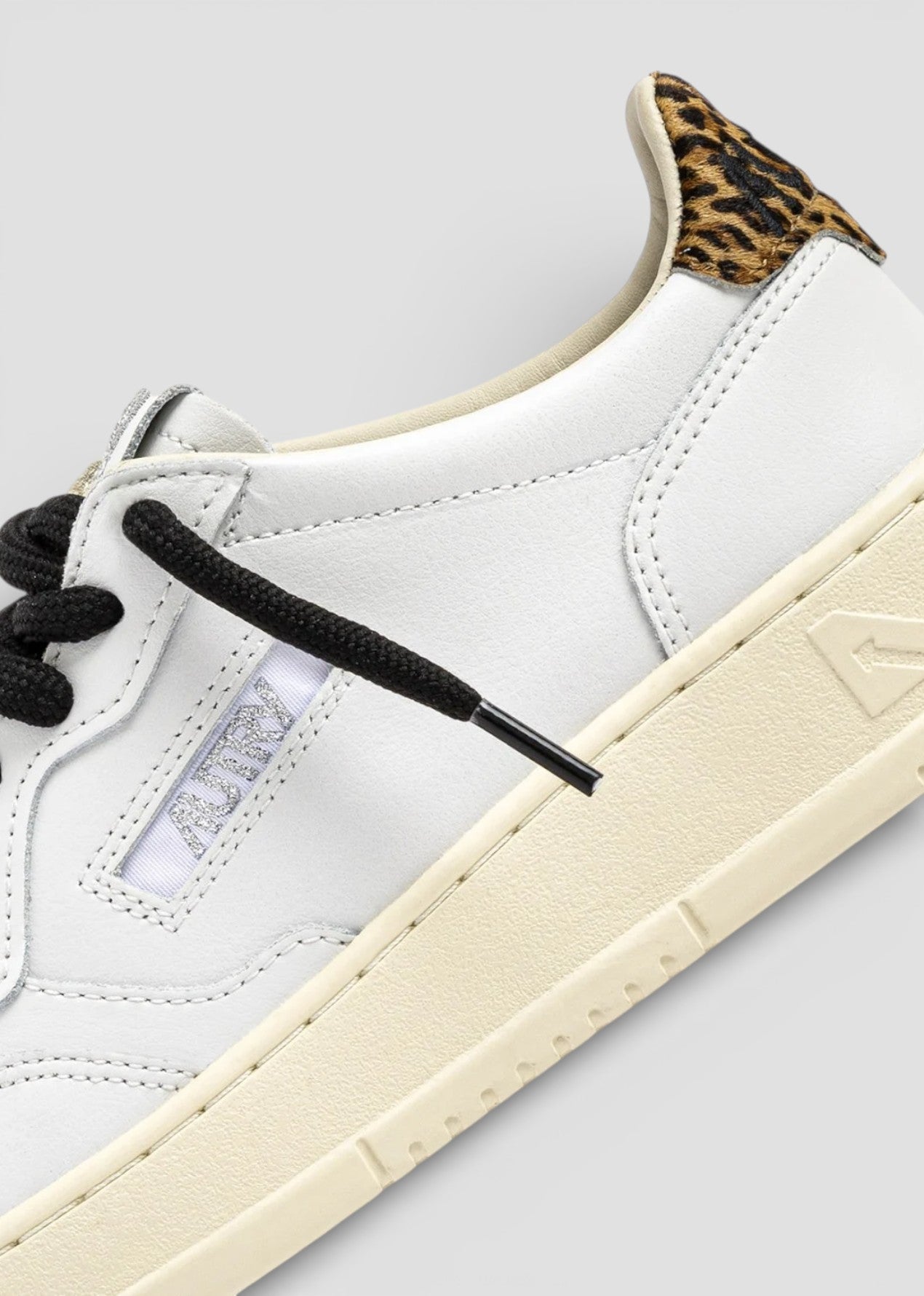 AULW-OC01 SNEAKERS DONNA MEDALIST LEATHER/SWOLL WHITE/LEOPARD