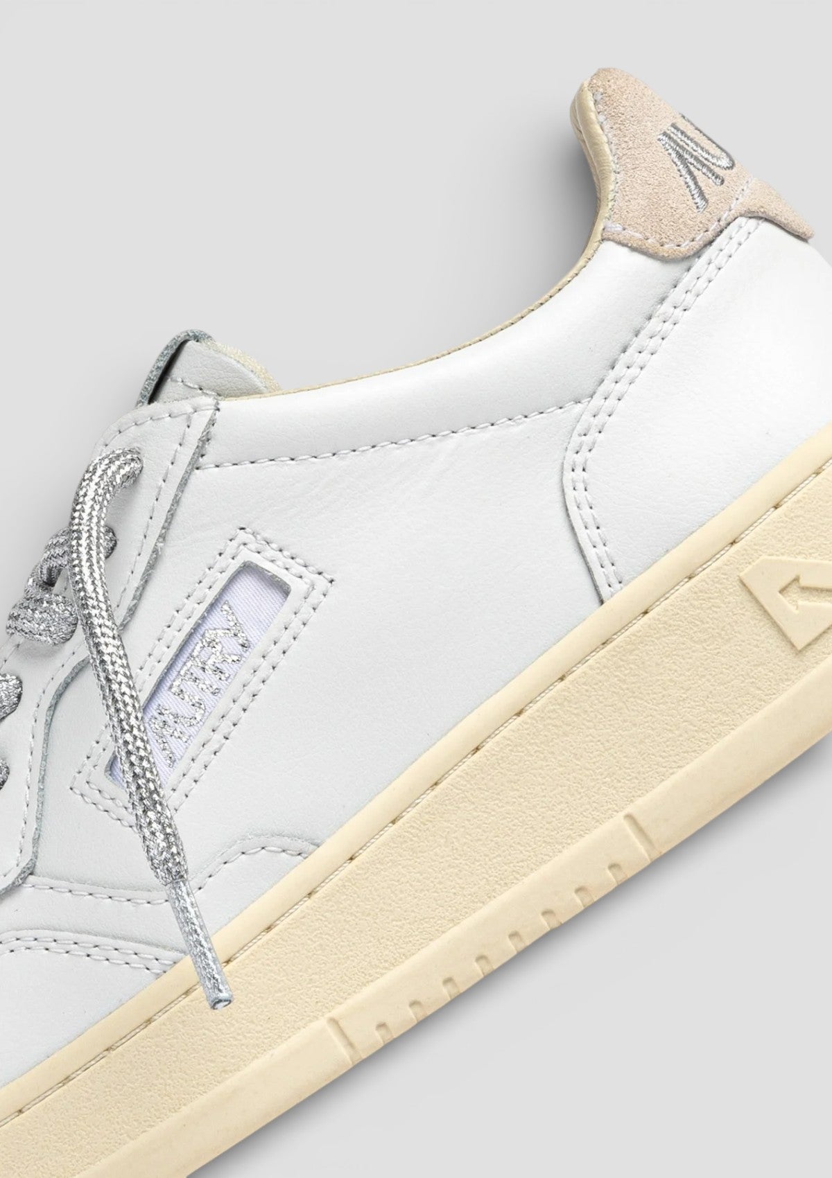 AULW-SW02  SNEAKERS DONNA MEDALIST LEATHER/SWOLL WHITE/SILVER