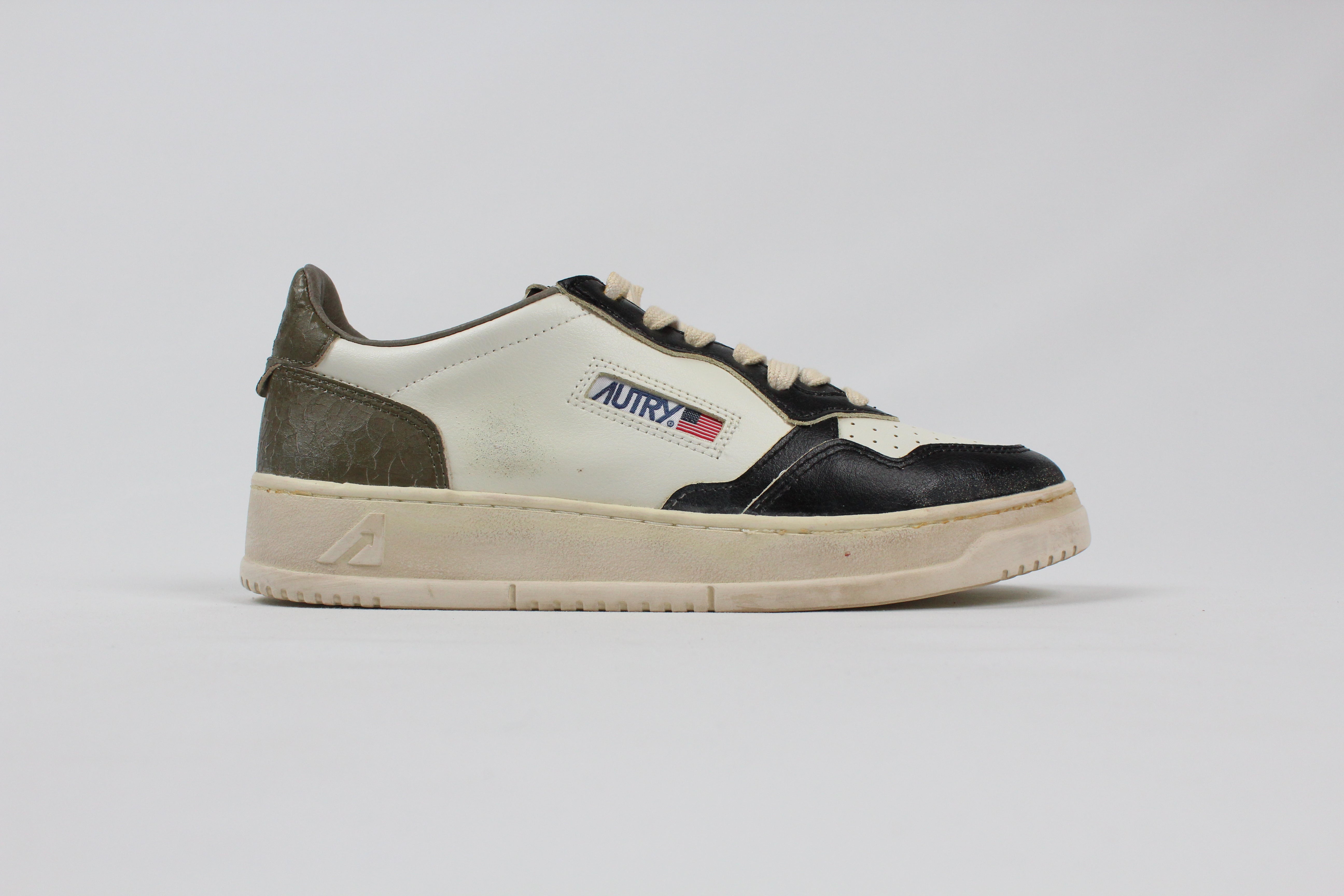 FW25  AVLM-SV46 SNEAKERS  SUP VINT  LEAT/LEAT  WHT/CVGR/BLK