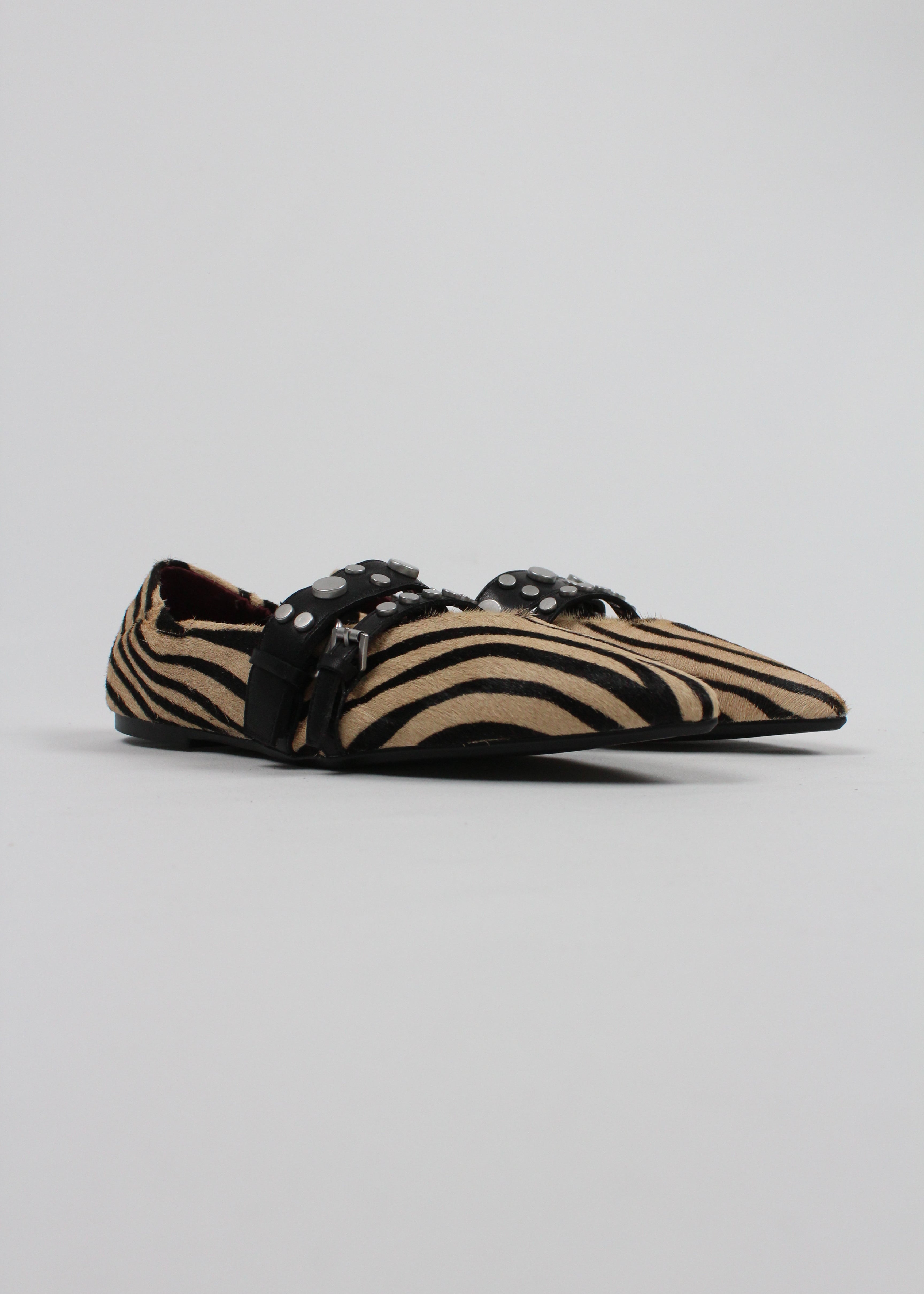 AI/SS25-BRITNEY02  BALLERINA BRITNEY IN CAVALLINO ZEBRATO CON DOPPIO CINTURINO IN PELLE E BORCHIE