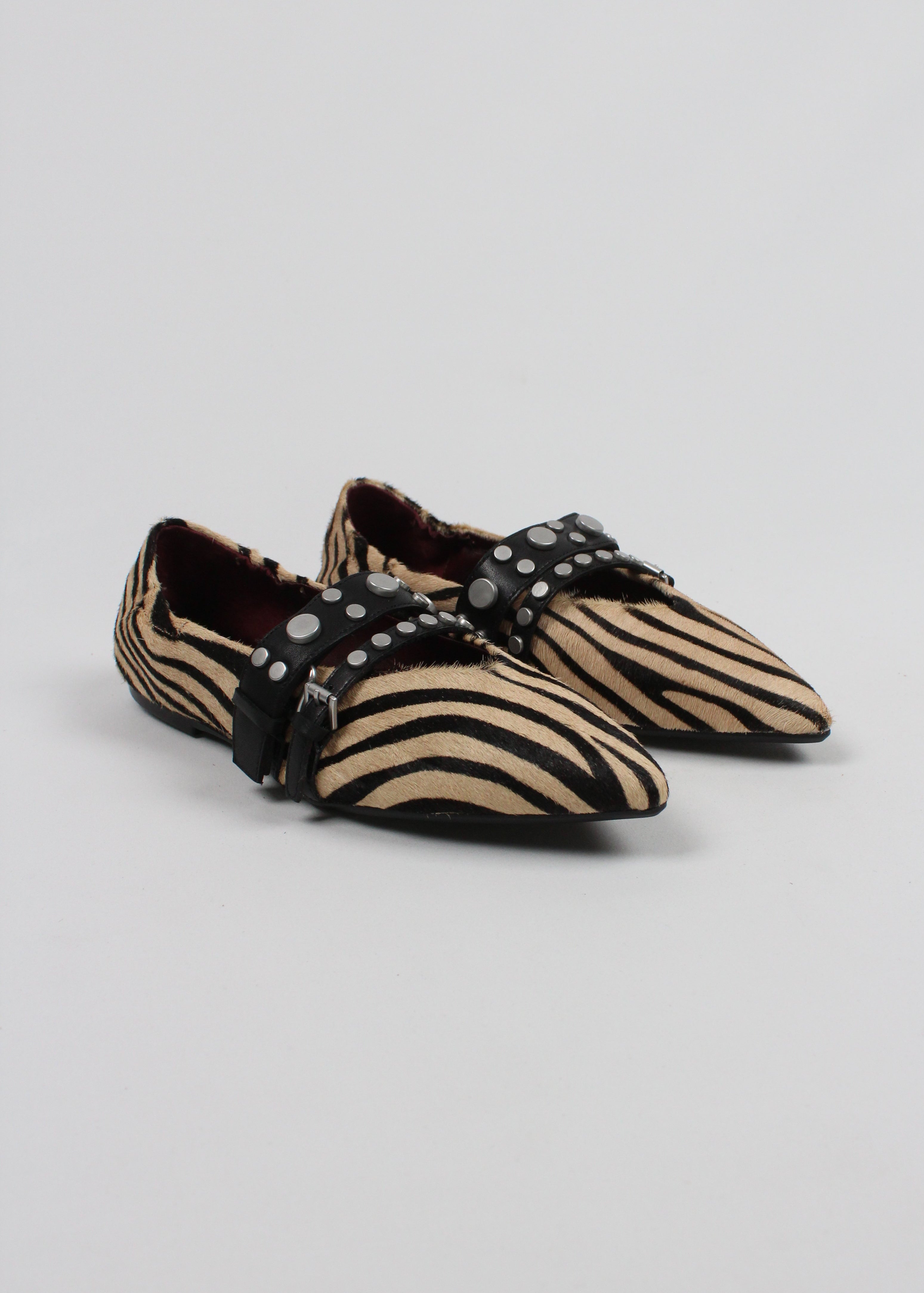 AI/SS25-BRITNEY02  BALLERINA BRITNEY IN CAVALLINO ZEBRATO CON DOPPIO CINTURINO IN PELLE E BORCHIE