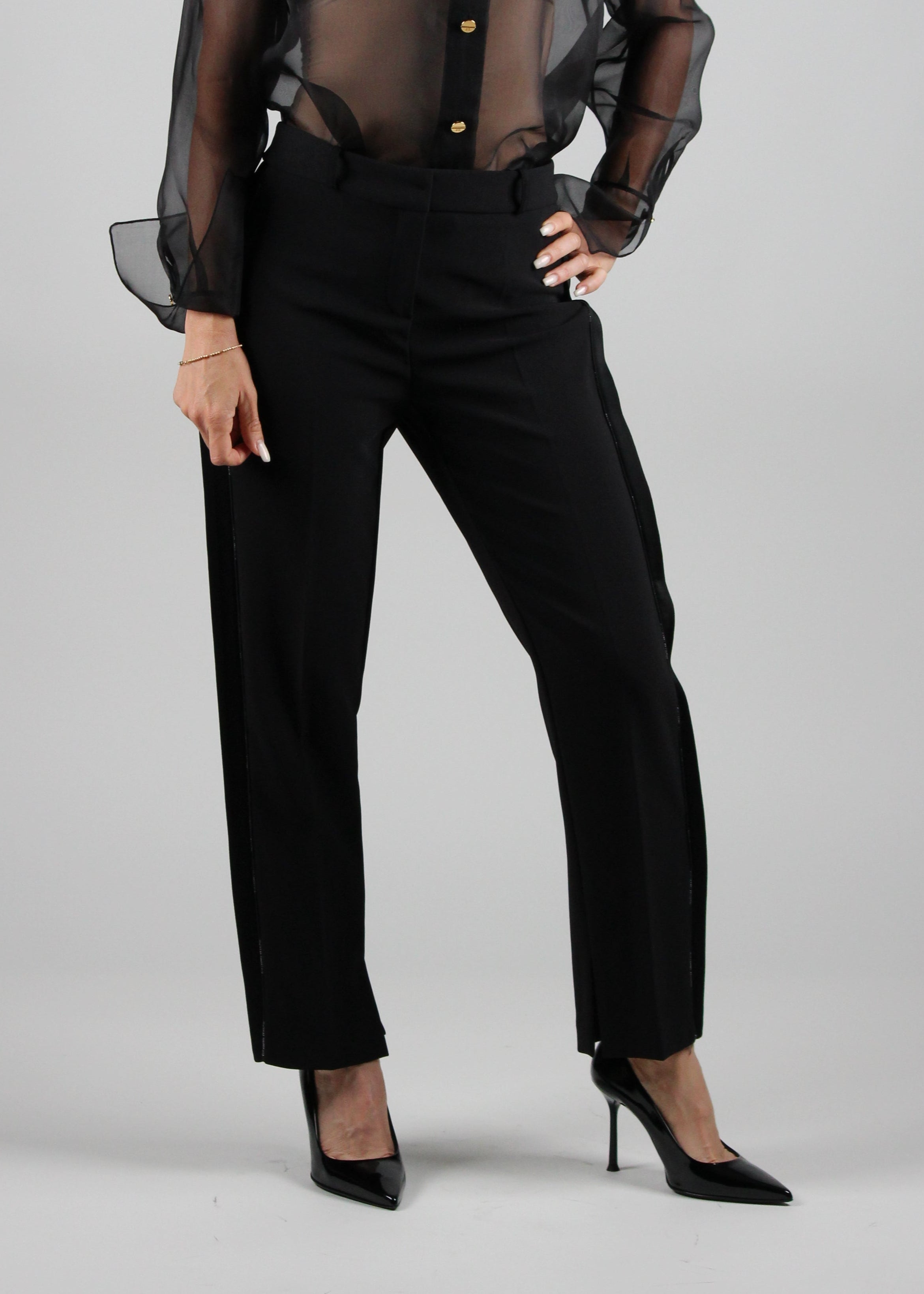 FW25-PA08856E2  PANTALONI IN CRÊPE LEGGERO CON DETTAGLI SMOKING COLORE NERO