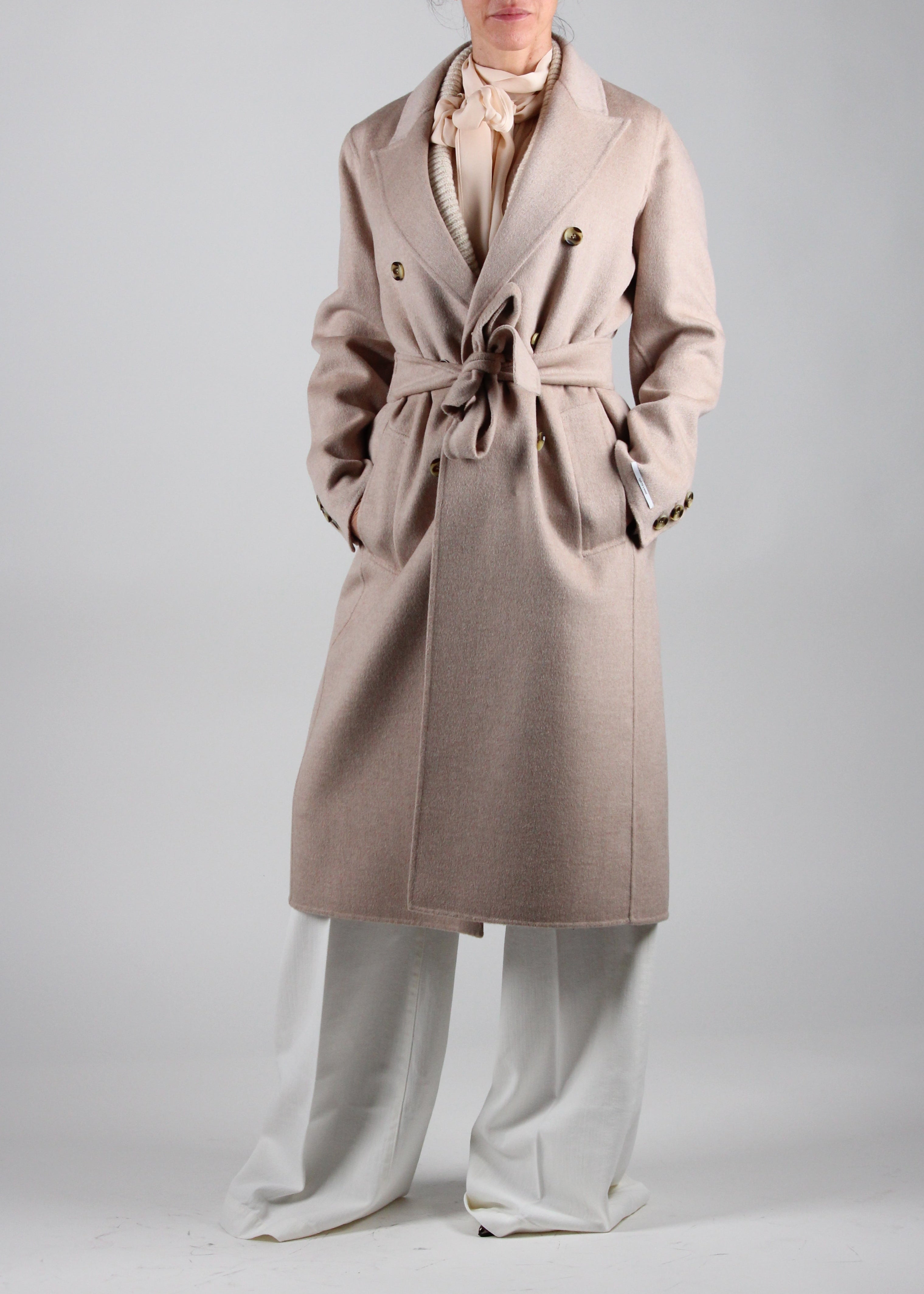 FW25-2523016061-002  ARA CAPPOTTO DOPPIO PETTO IN PURA LANA BEIGE