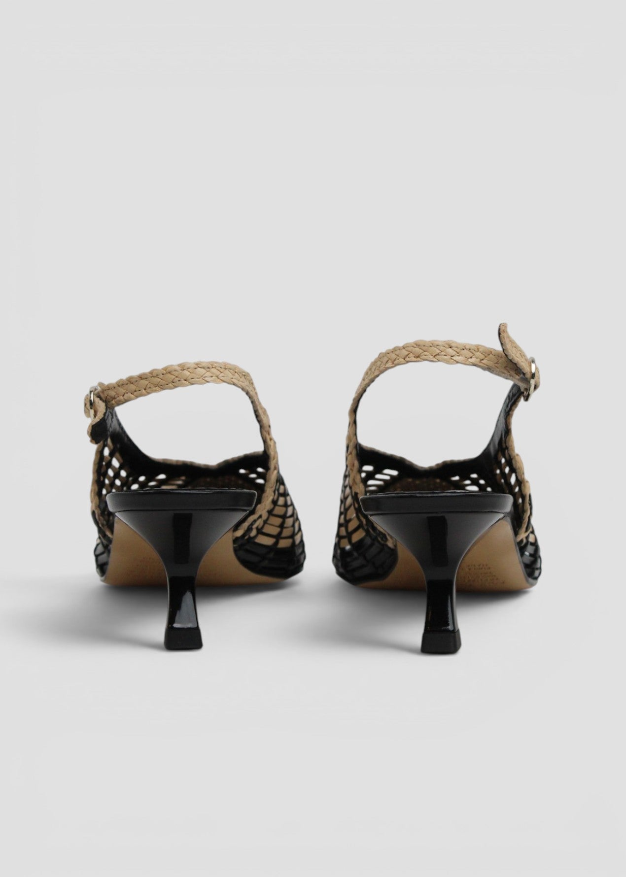 11953  SLINGBACK CAROL IN PELLE INTRECCIATA BICOLOR BEIGE E NERO.